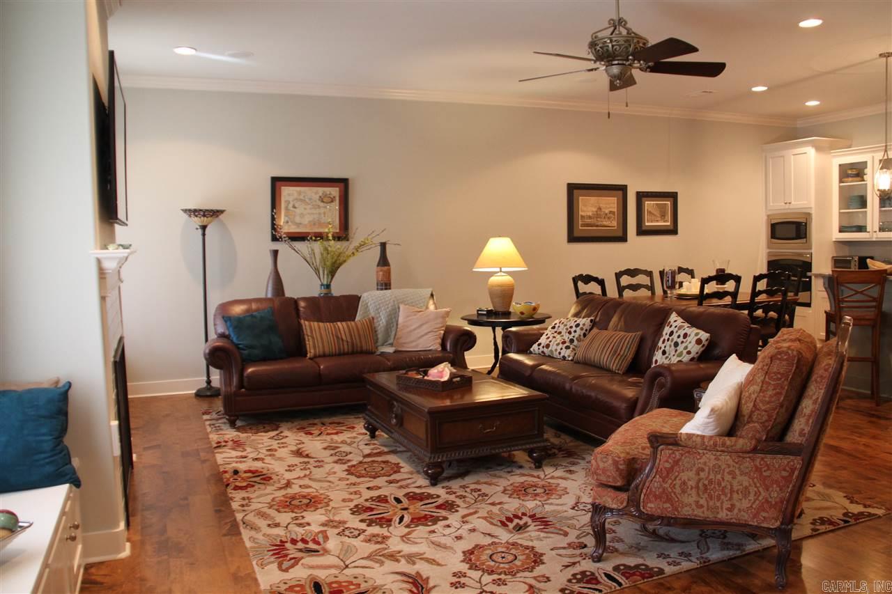 WOODLANDS EDGE - Residential