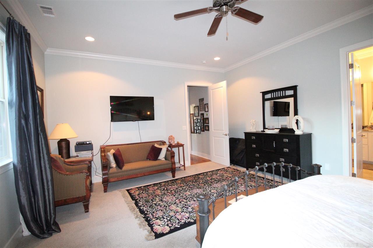 WOODLANDS EDGE - Residential