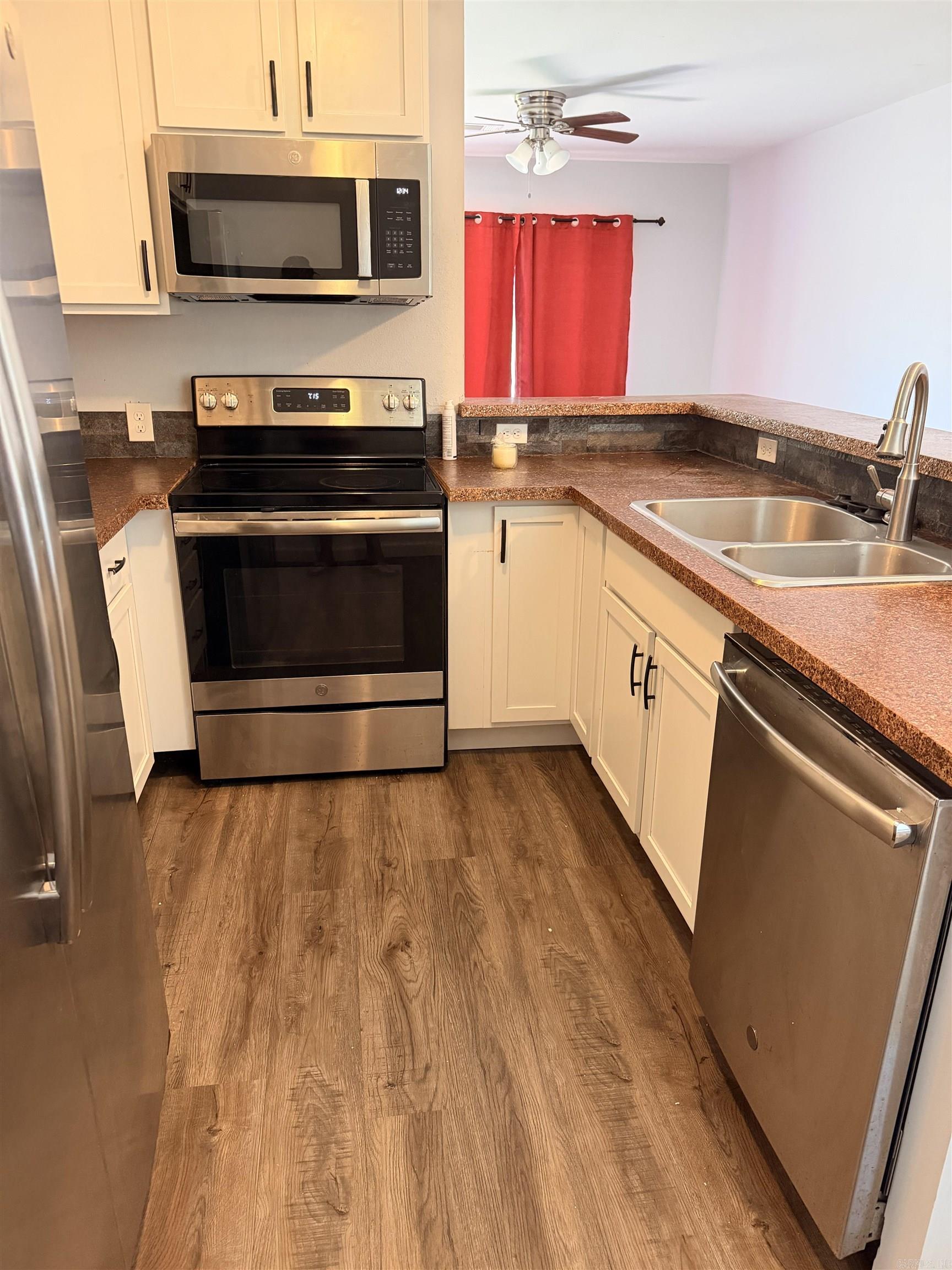 BIRCHWOOD - Residential