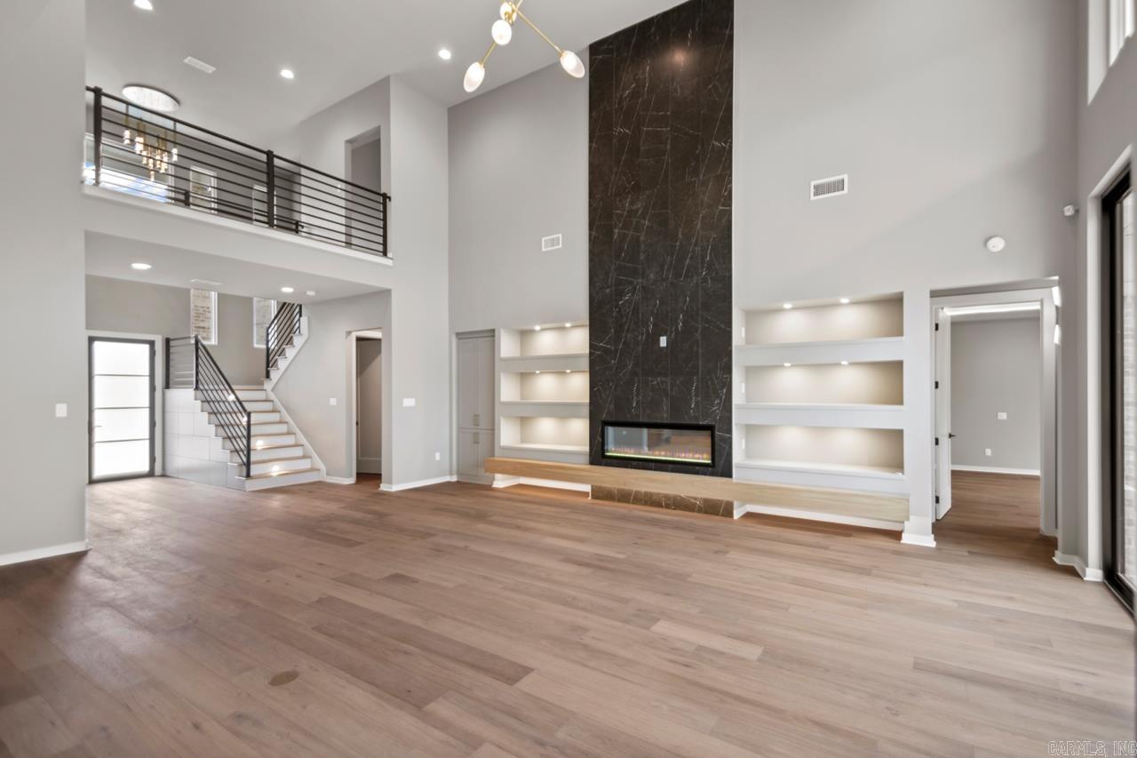 CHENAL VALLEY ABINGTON COURT - Residential