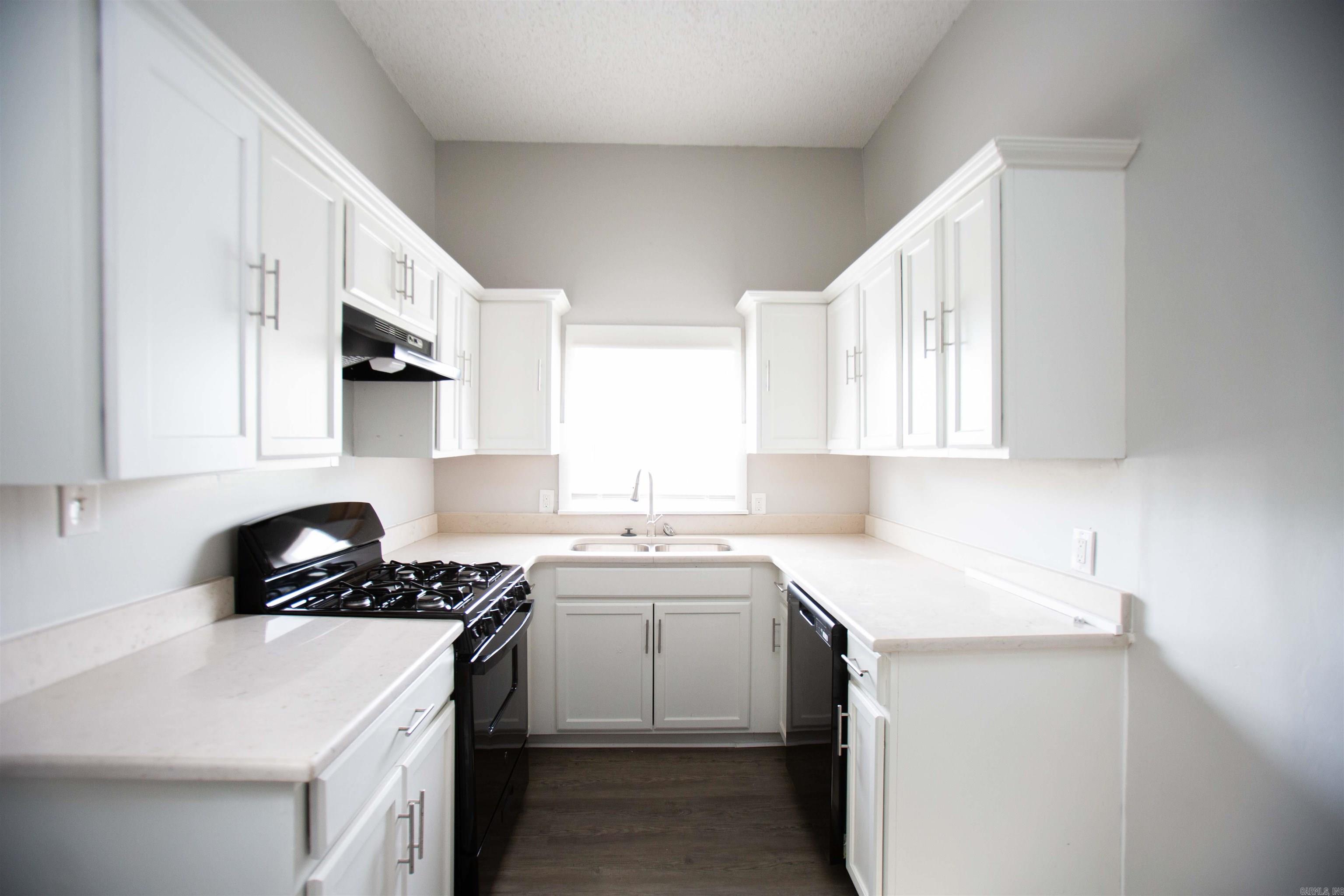 Weldon E Wrights - Residential Lease