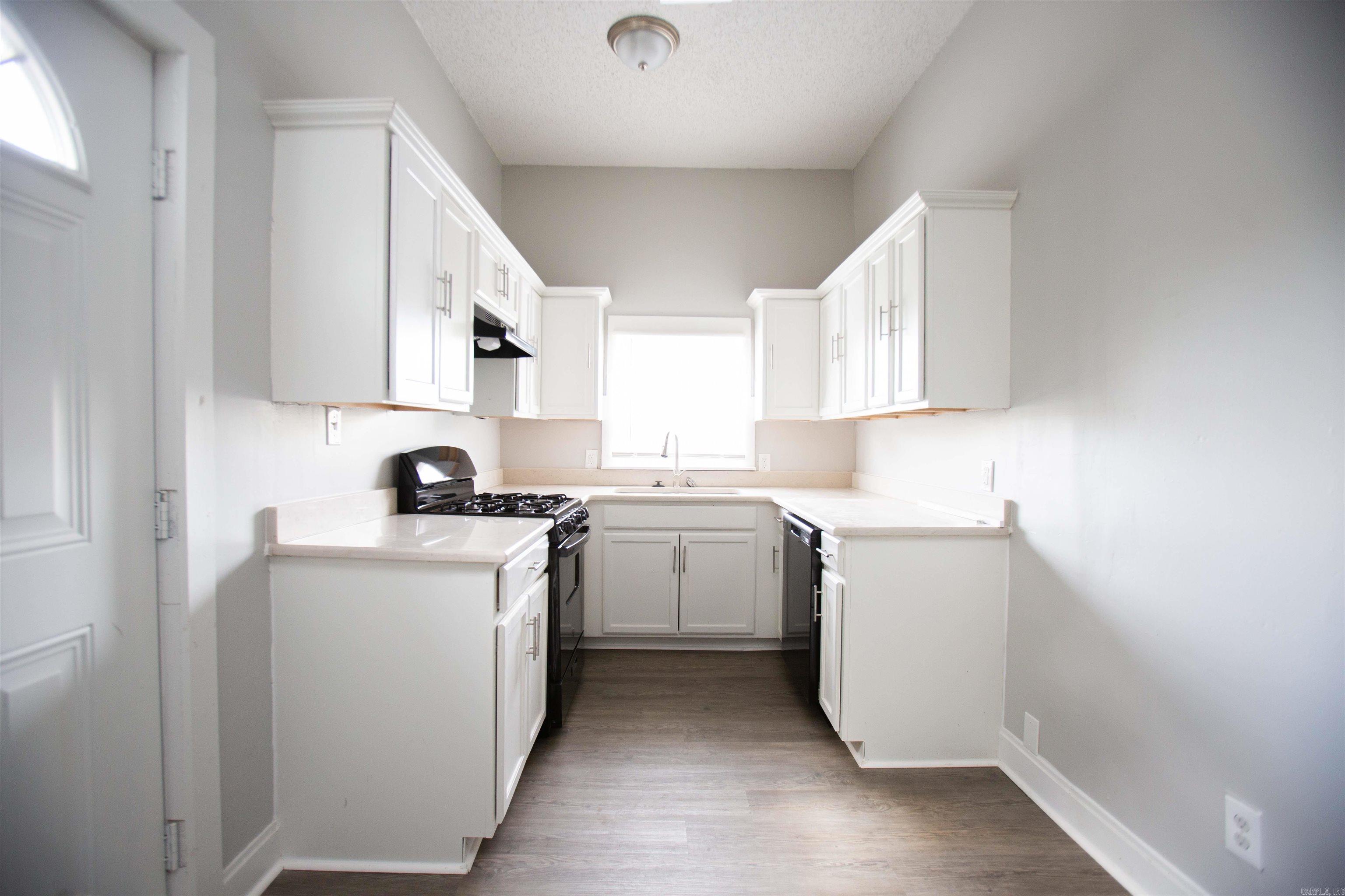 Weldon E Wrights - Residential Lease