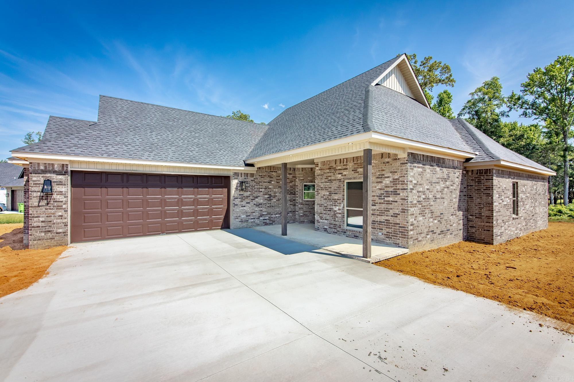 HIDDEN VALLEY ESTATES - Residential