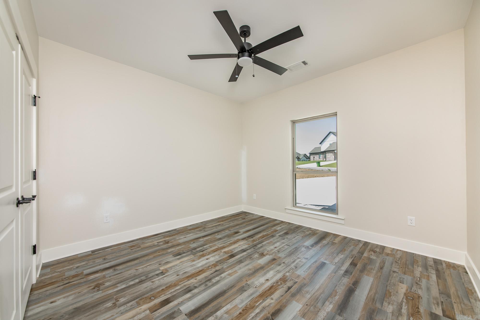 HIDDEN VALLEY ESTATES - Residential