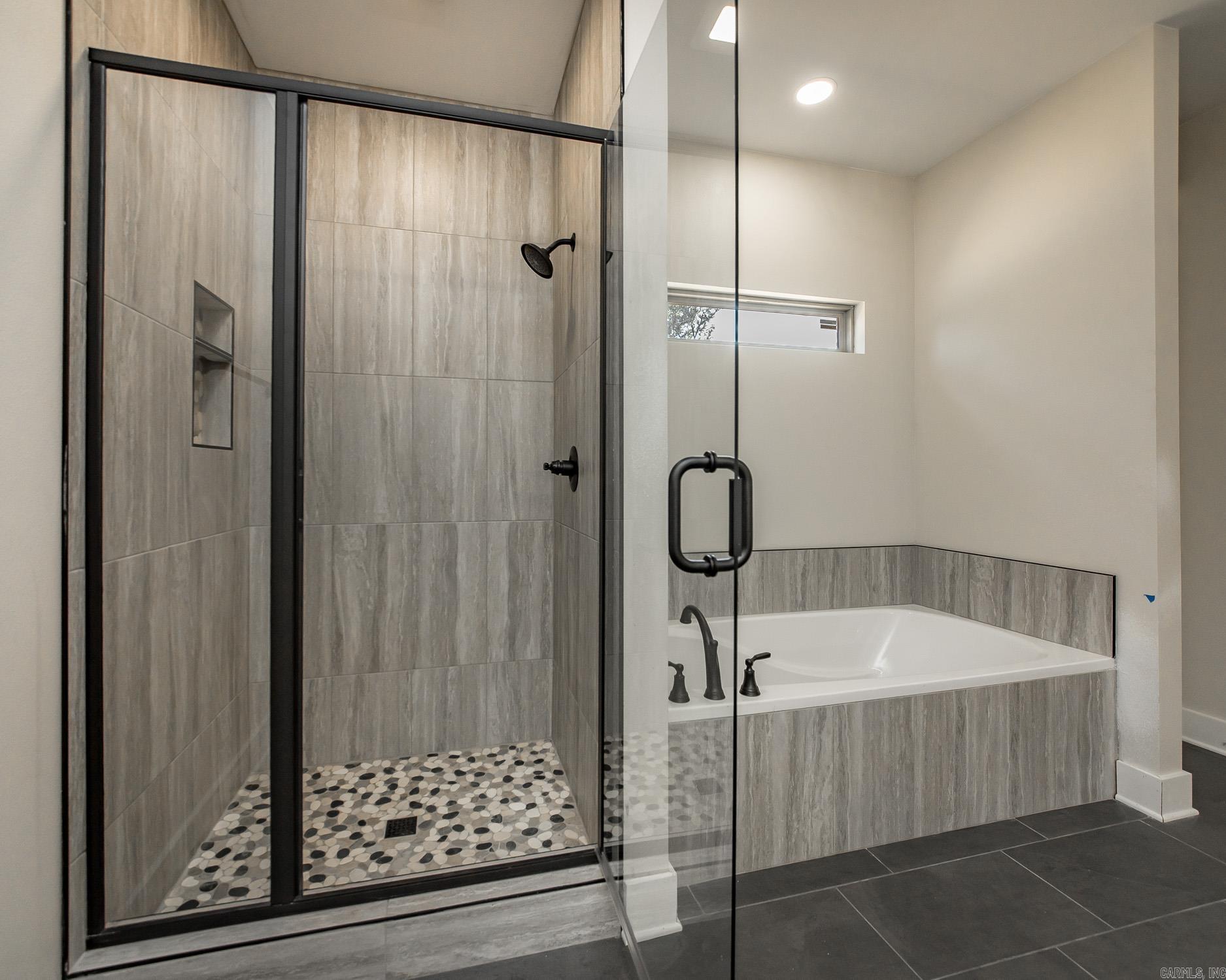 HIDDEN VALLEY ESTATES - Residential
