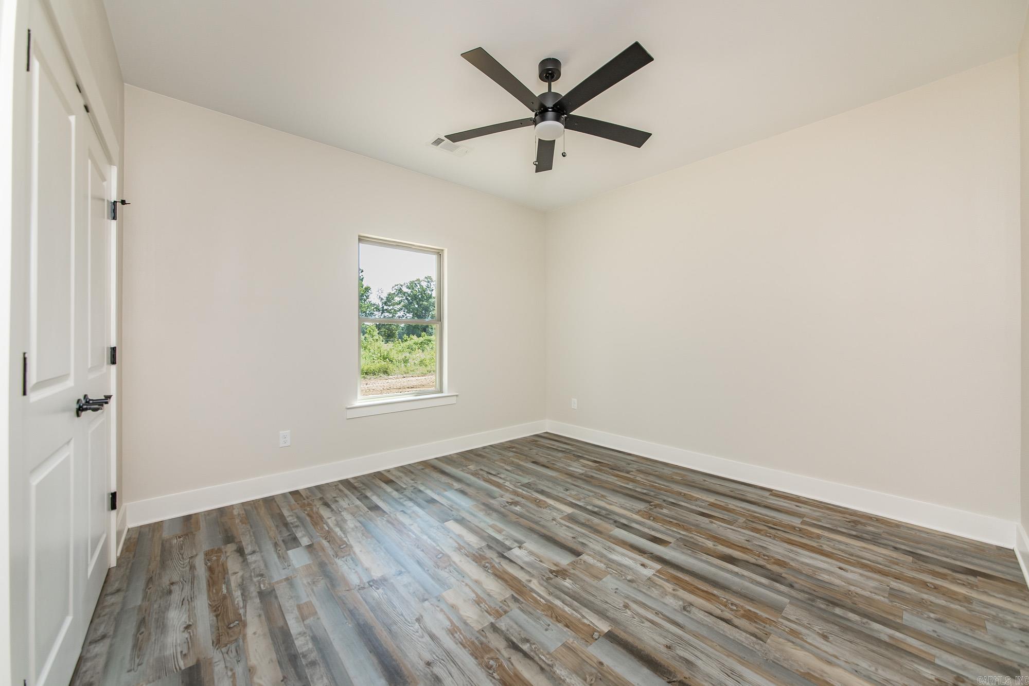 HIDDEN VALLEY ESTATES - Residential