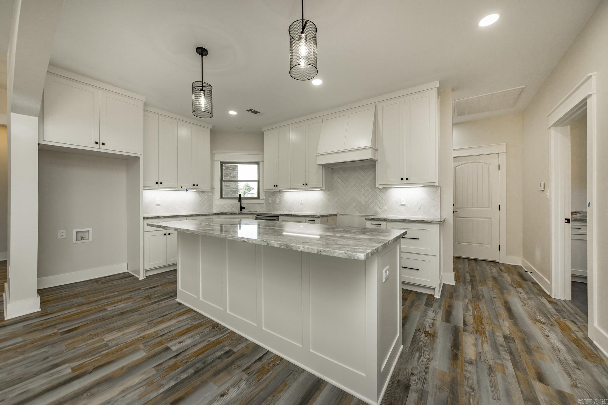 HIDDEN VALLEY ESTATES - Residential