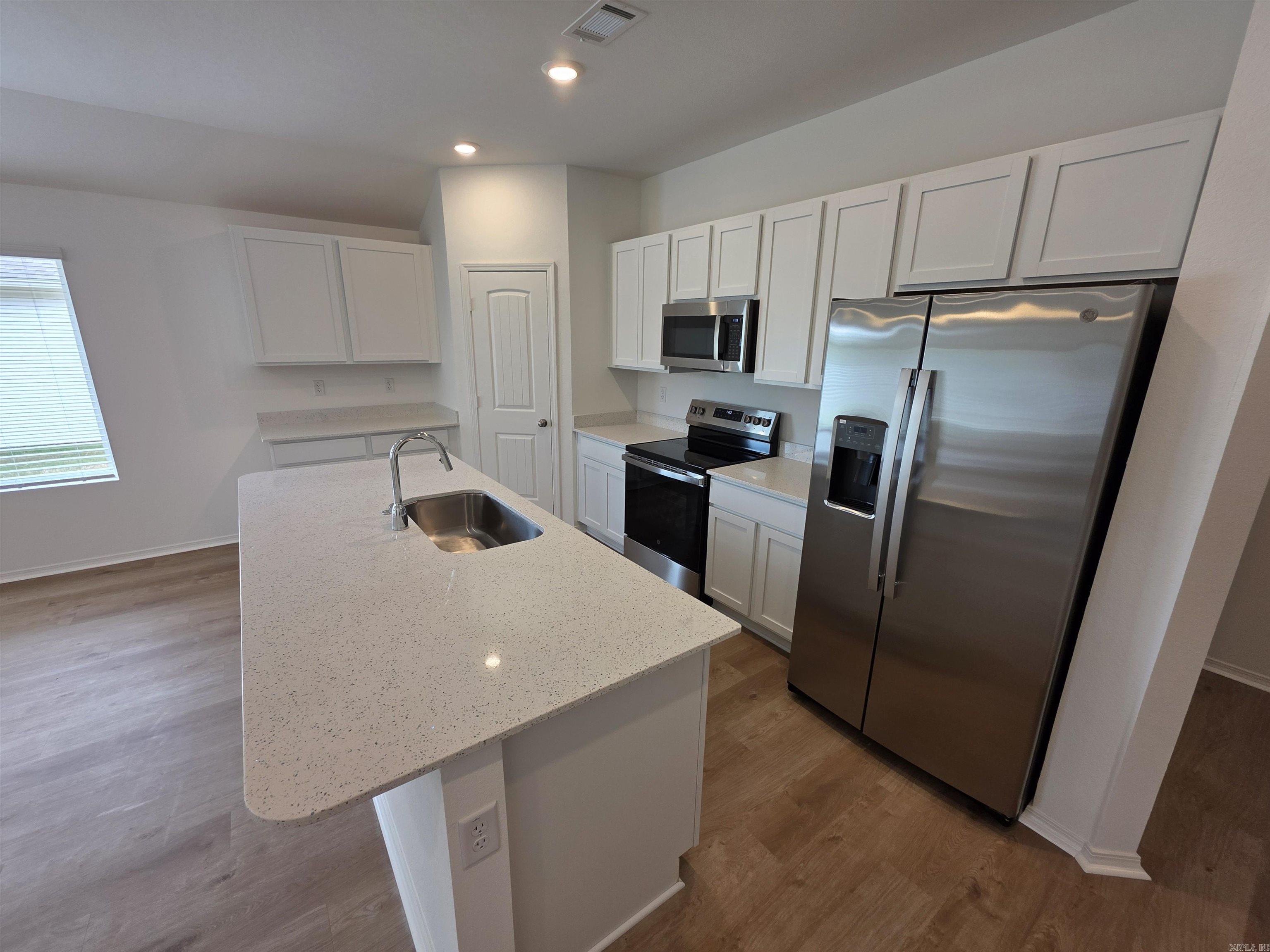 PANTHER COVE - Residential Lease