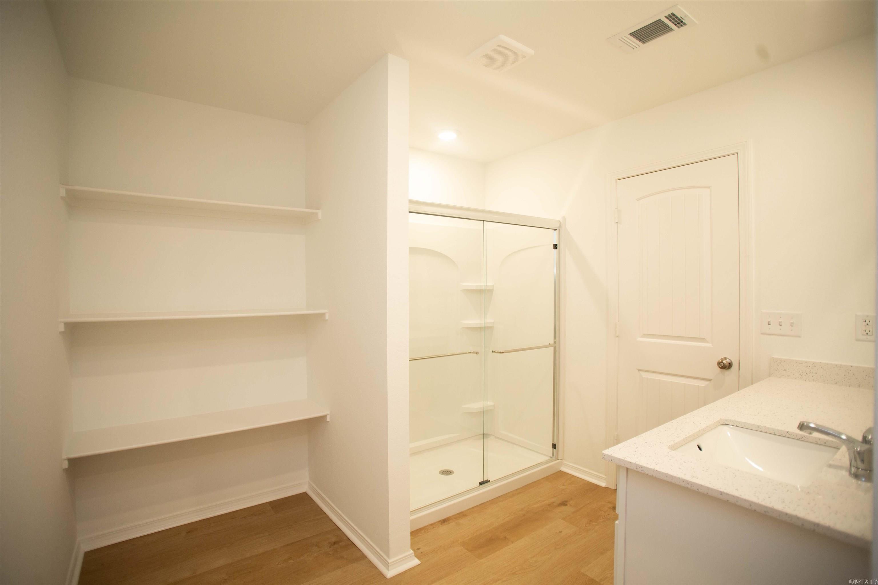 PANTHER COVE - Residential Lease