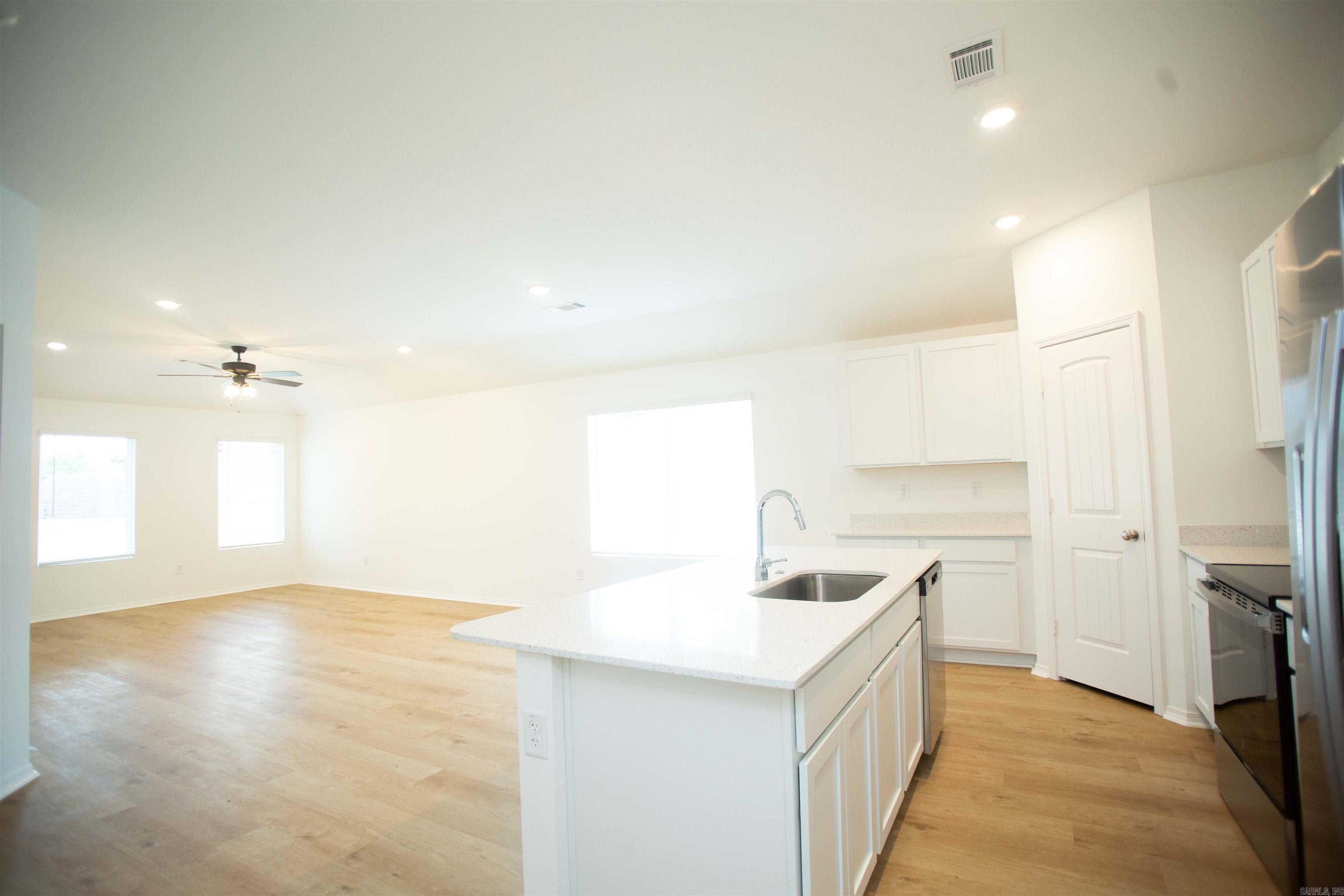 PANTHER COVE - Residential Lease