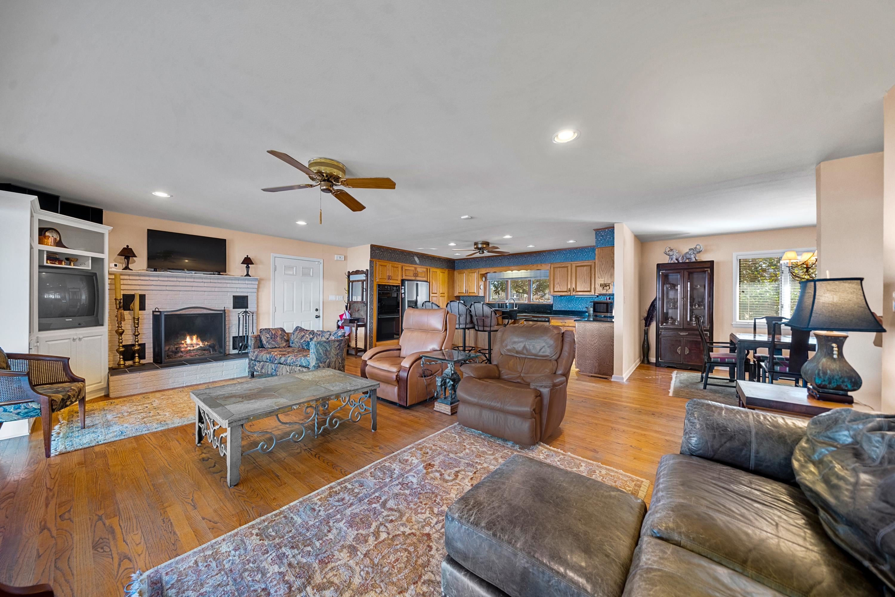 Caroline Acres - Residential