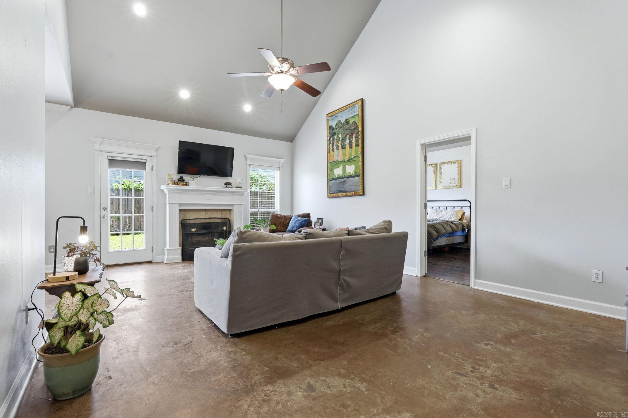 PLEASANT FOREST - Residential