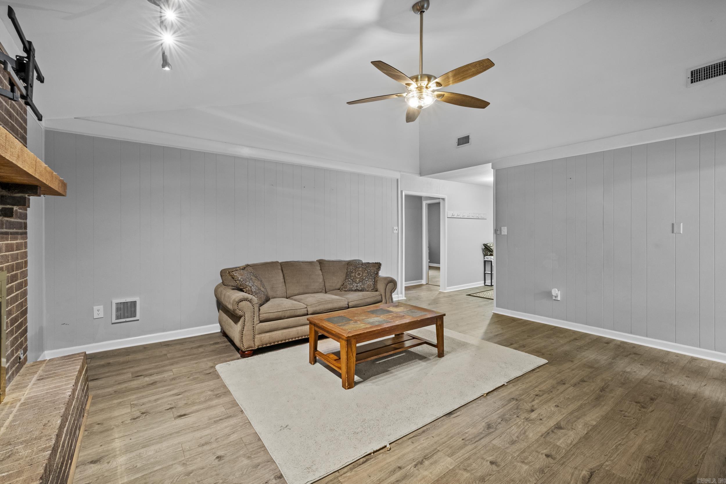 KINGSPARK TO COOK MTN VIL - Residential
