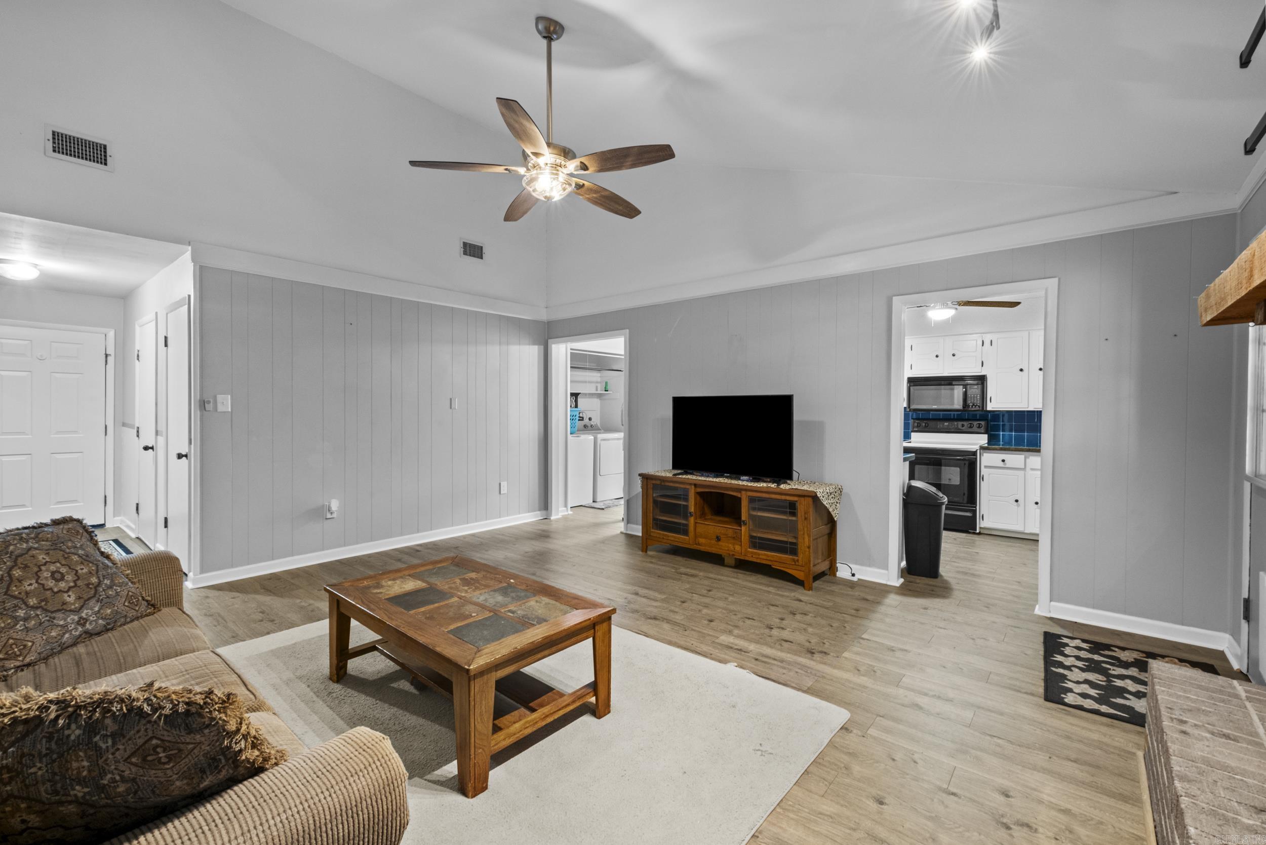 KINGSPARK TO COOK MTN VIL - Residential