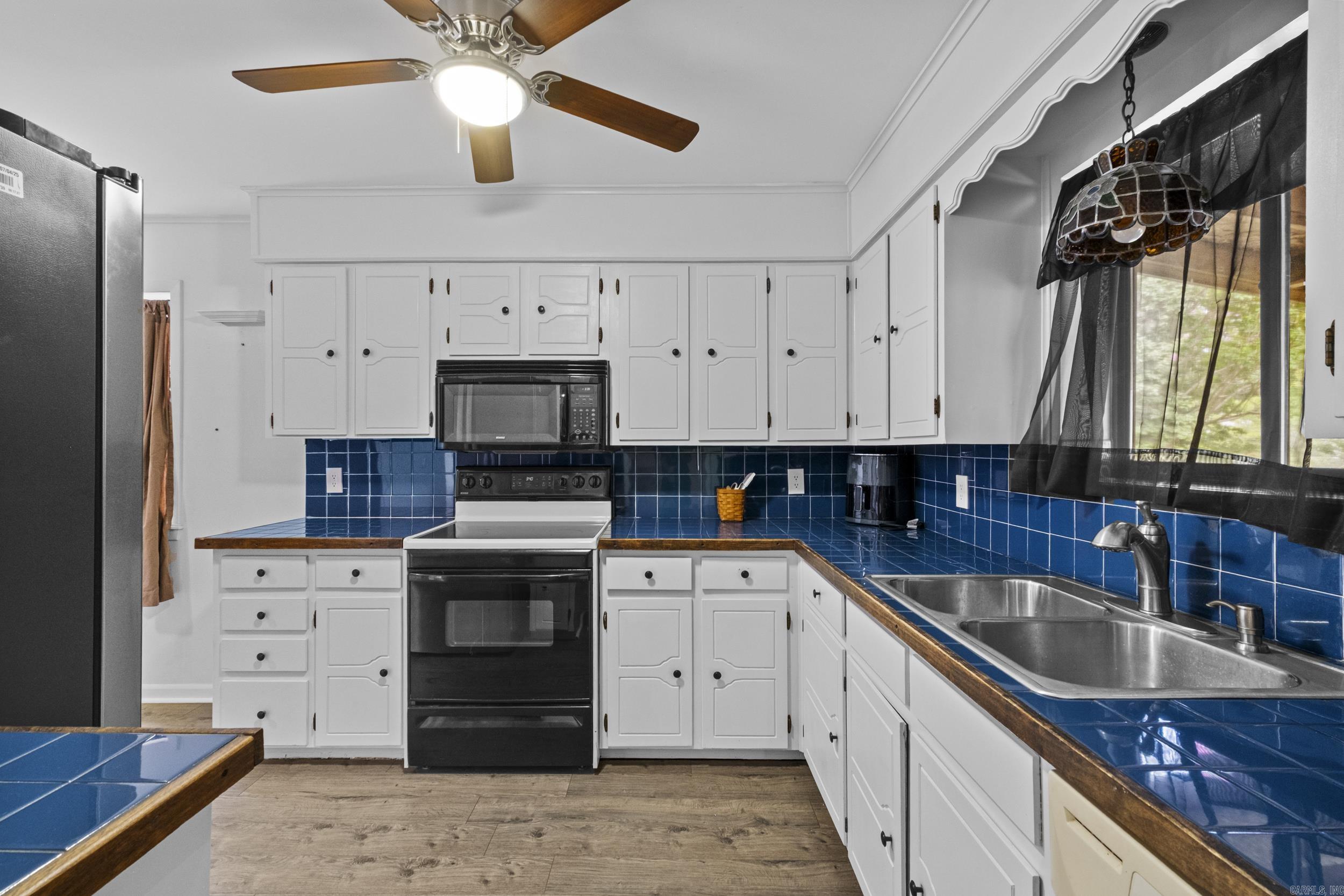 KINGSPARK TO COOK MTN VIL - Residential