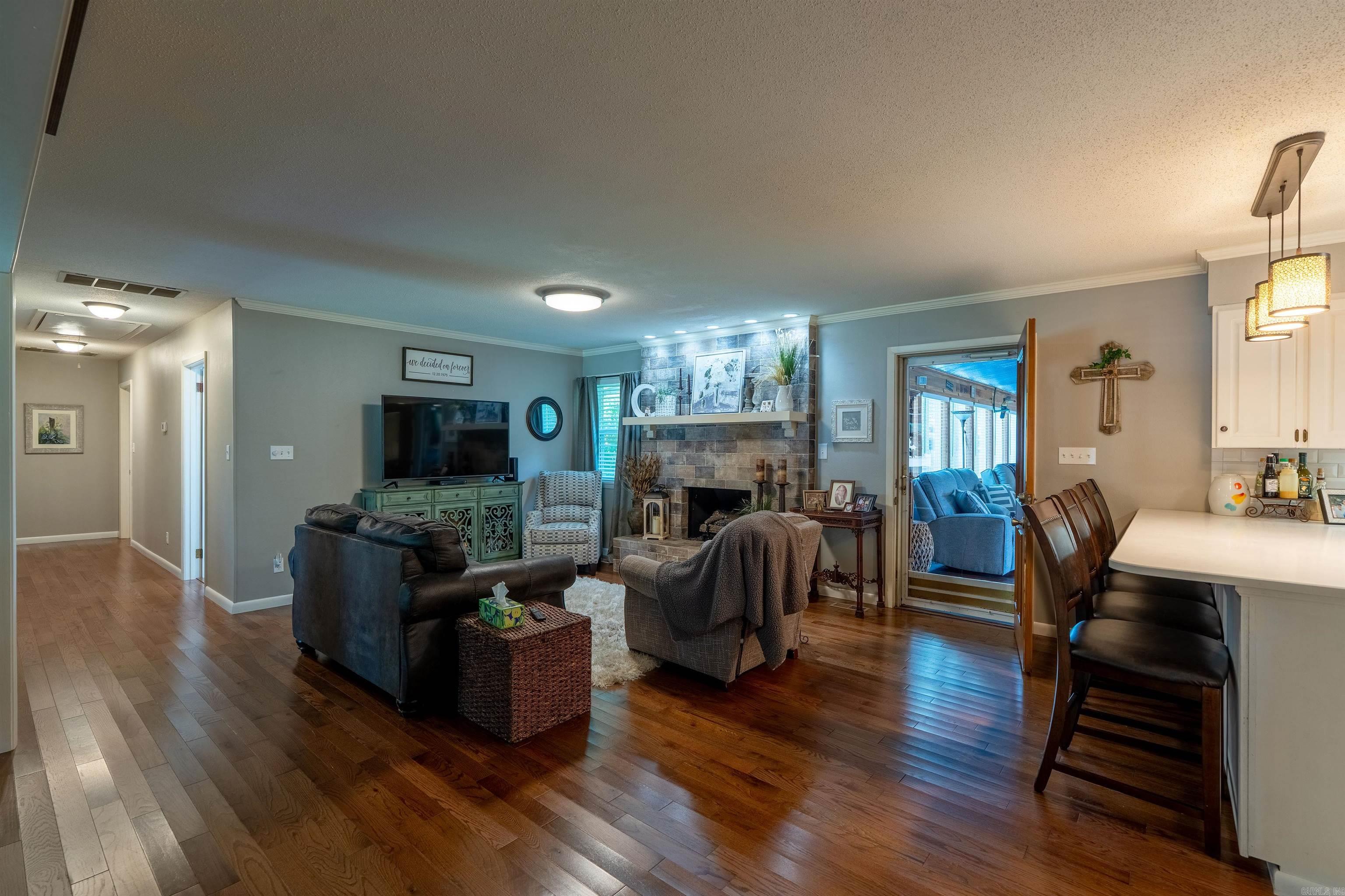 FOUST - Residential