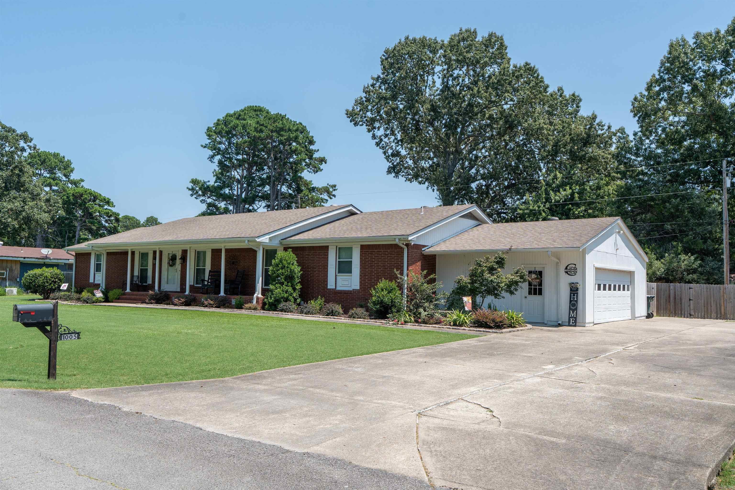 FOUST - Residential