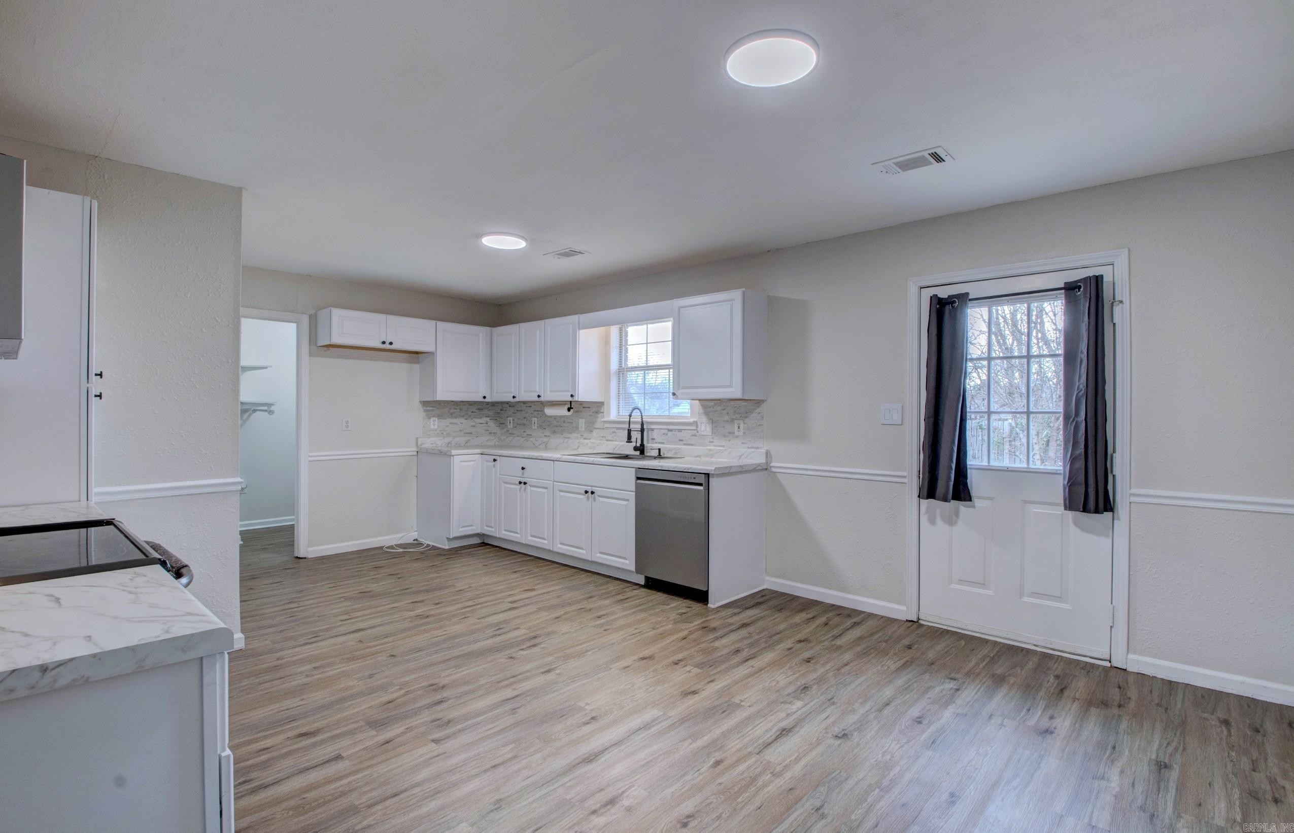 WINDWOOD SOUTH - Residential