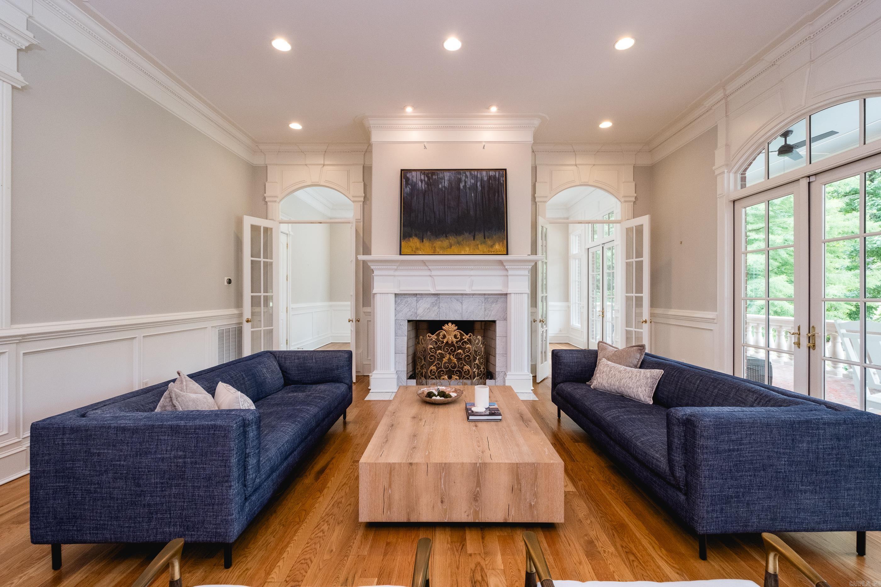 CHENAL VALLEY CHENAL CIRCLE - Residential
