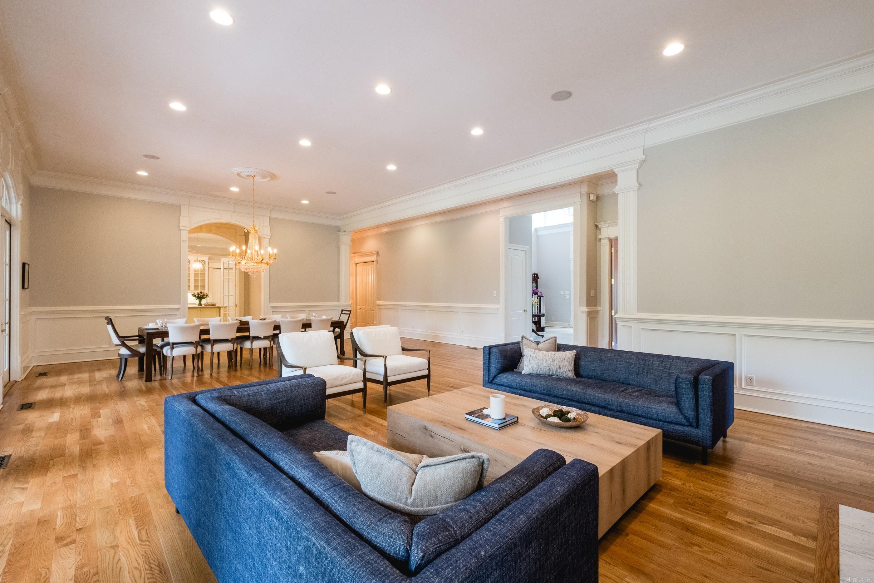 CHENAL VALLEY CHENAL CIRCLE - Residential