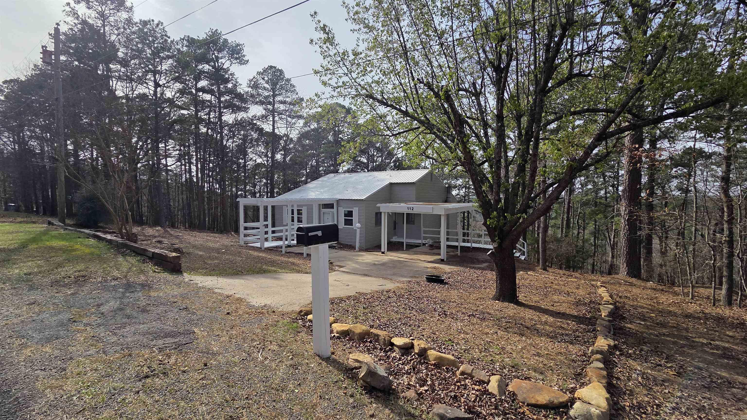 INDIAN HILLS - Residential