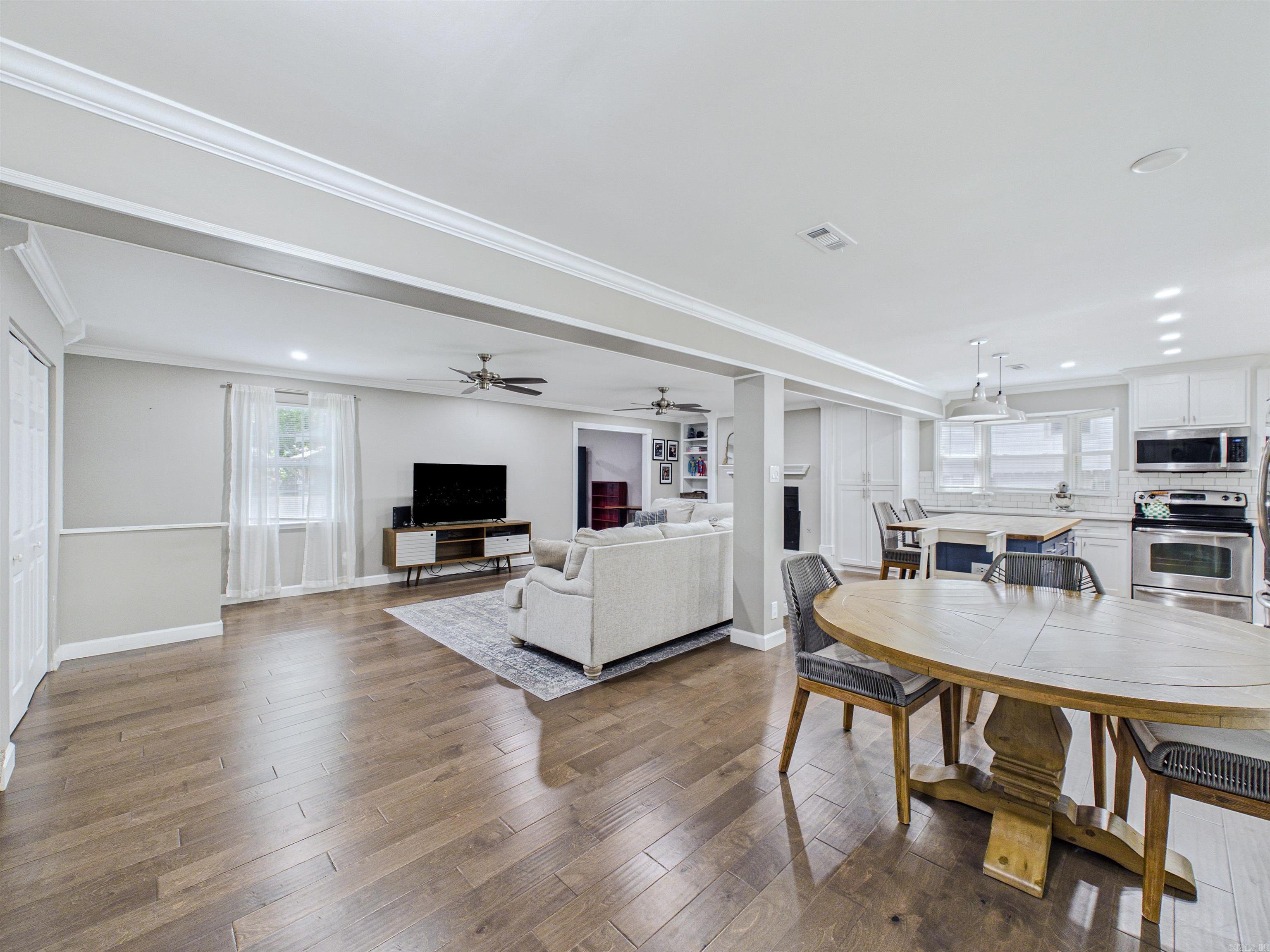 PLEASANT VIEW - Residential