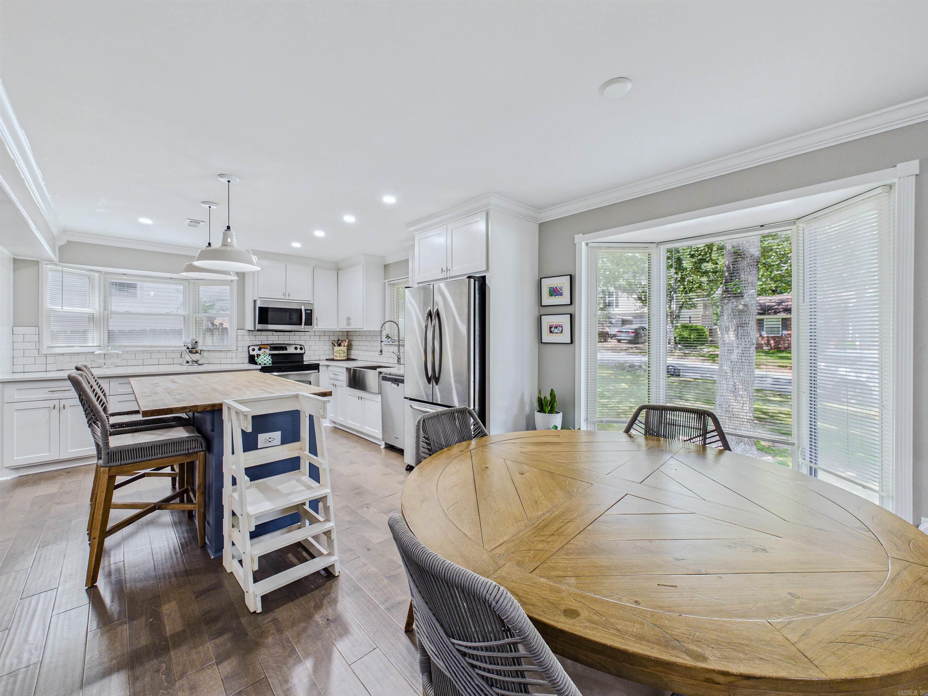 PLEASANT VIEW - Residential
