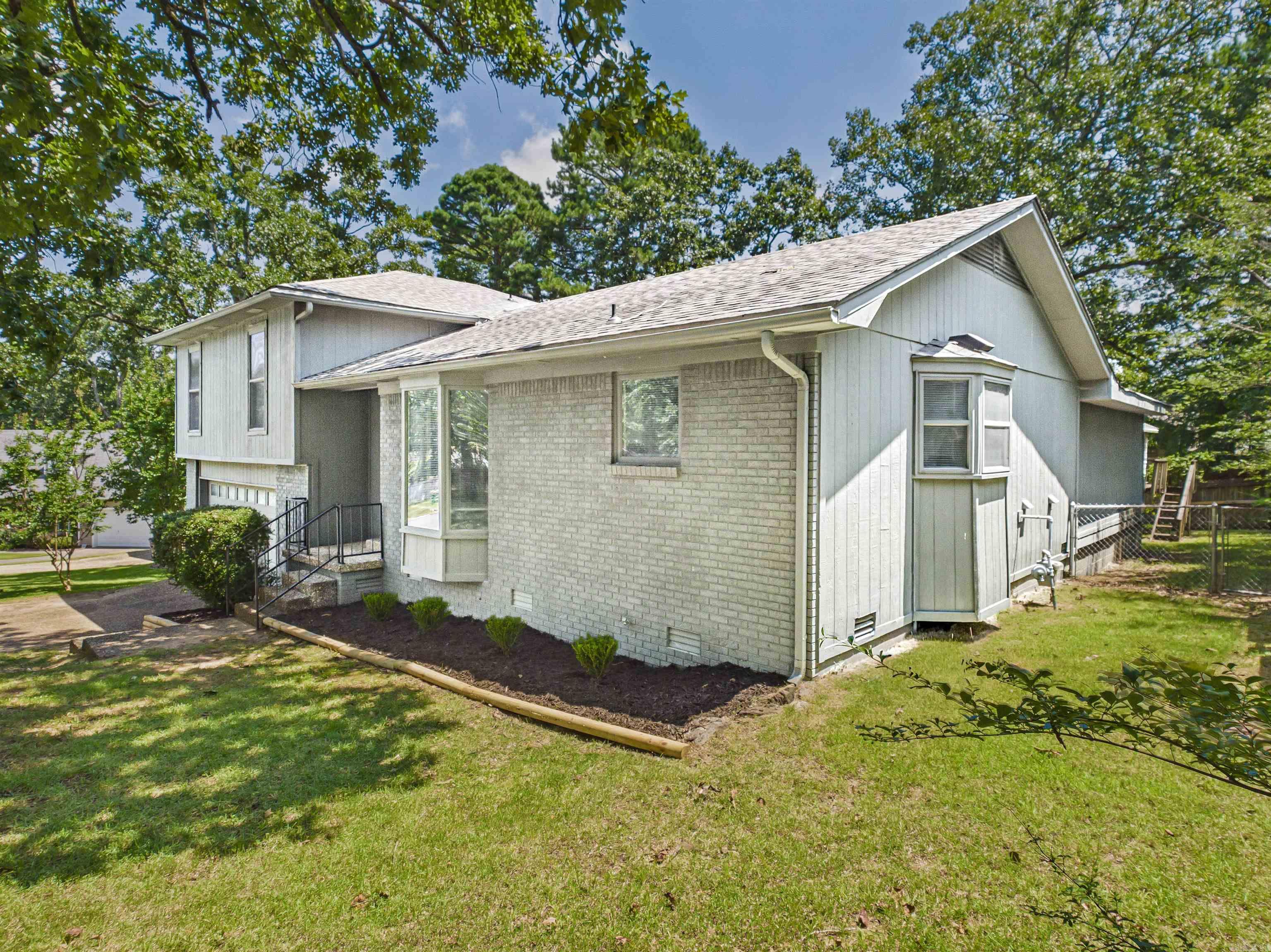 PLEASANT VIEW - Residential