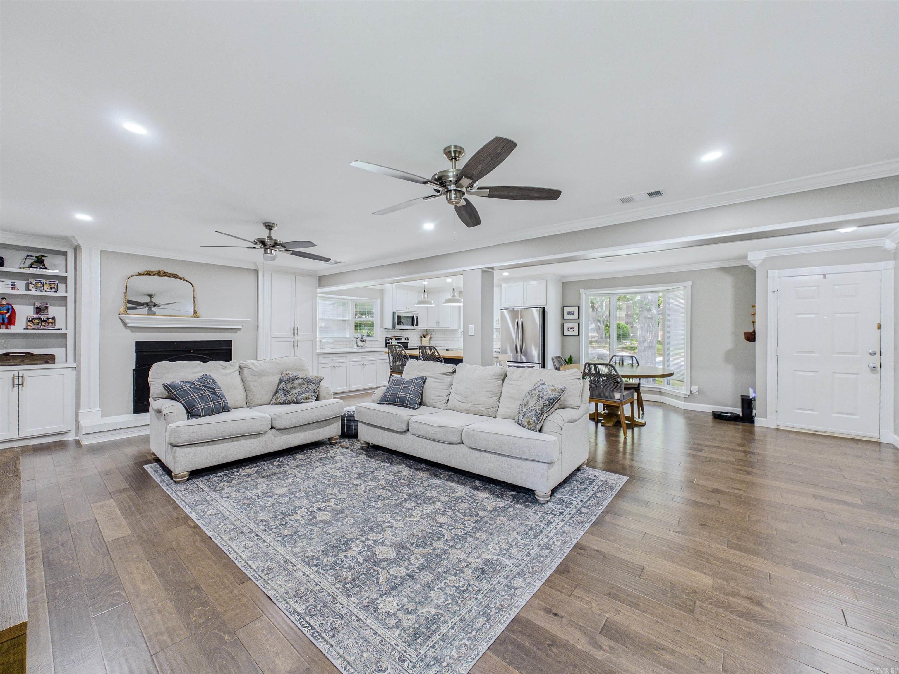 PLEASANT VIEW - Residential