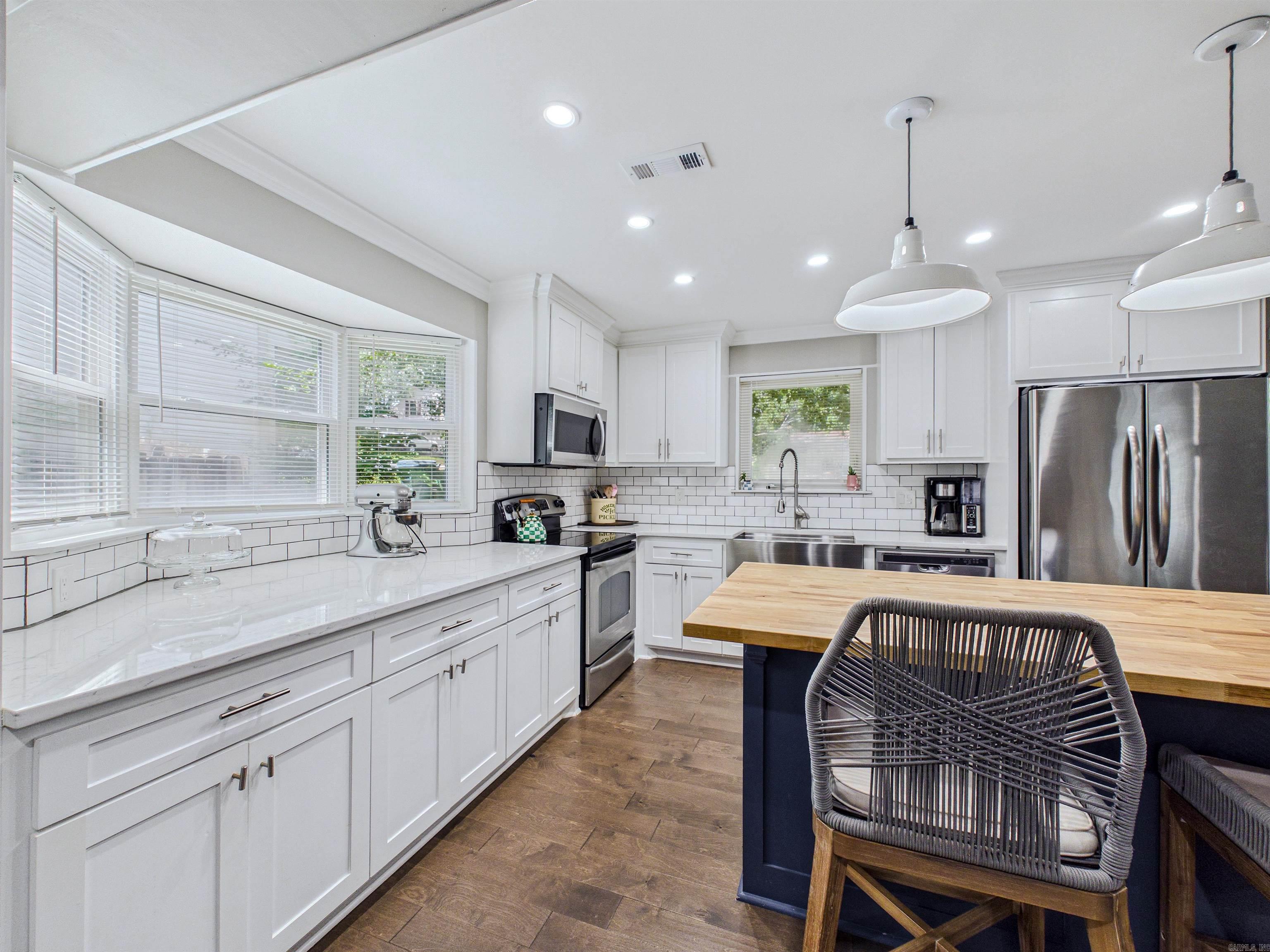 PLEASANT VIEW - Residential