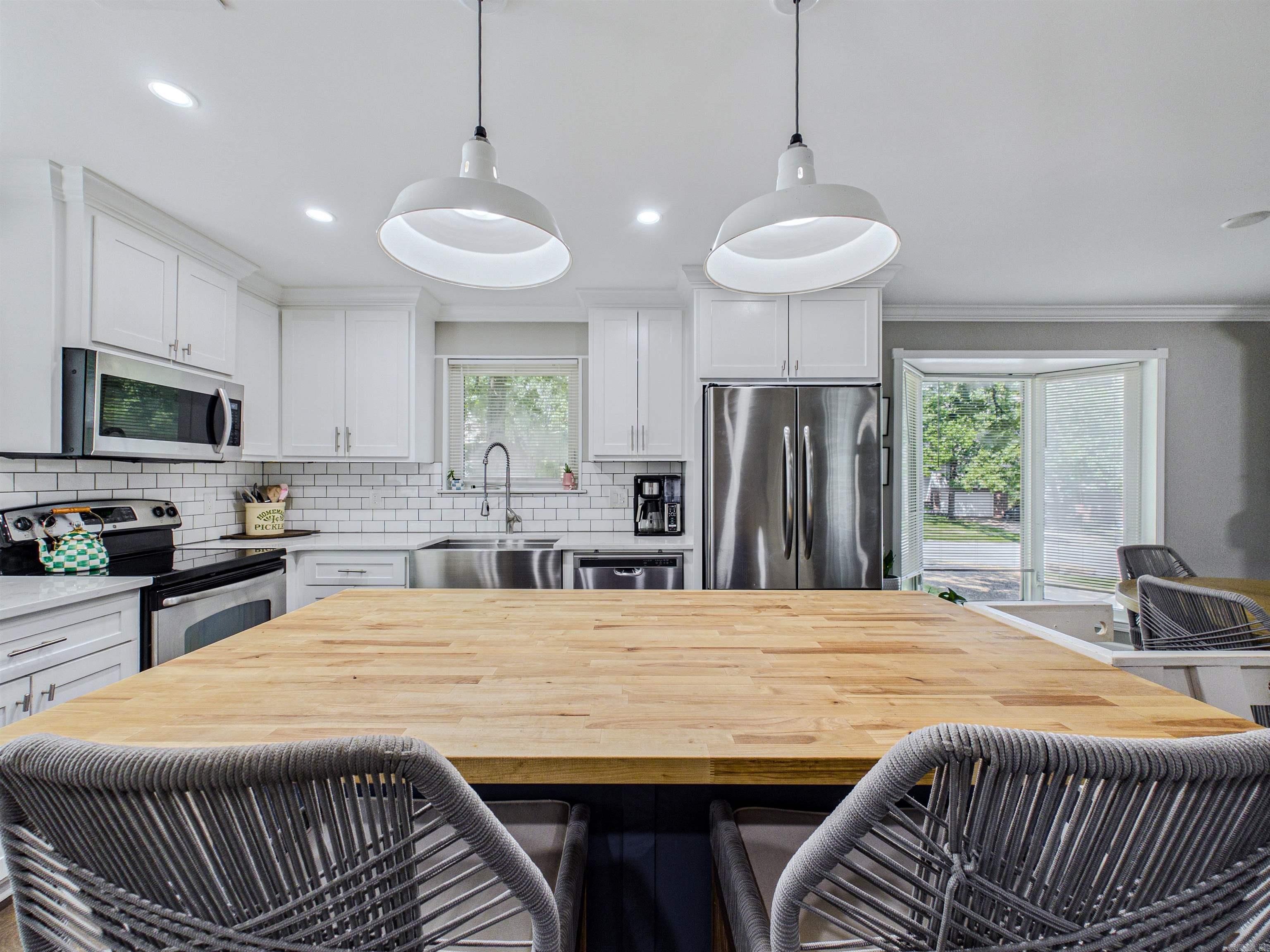 PLEASANT VIEW - Residential