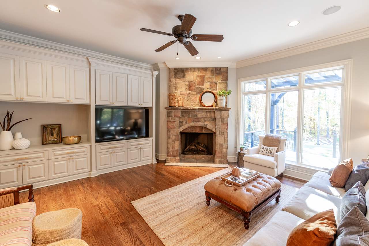 CHENAL VALLEY SOLOGNE CIRCLE - Residential