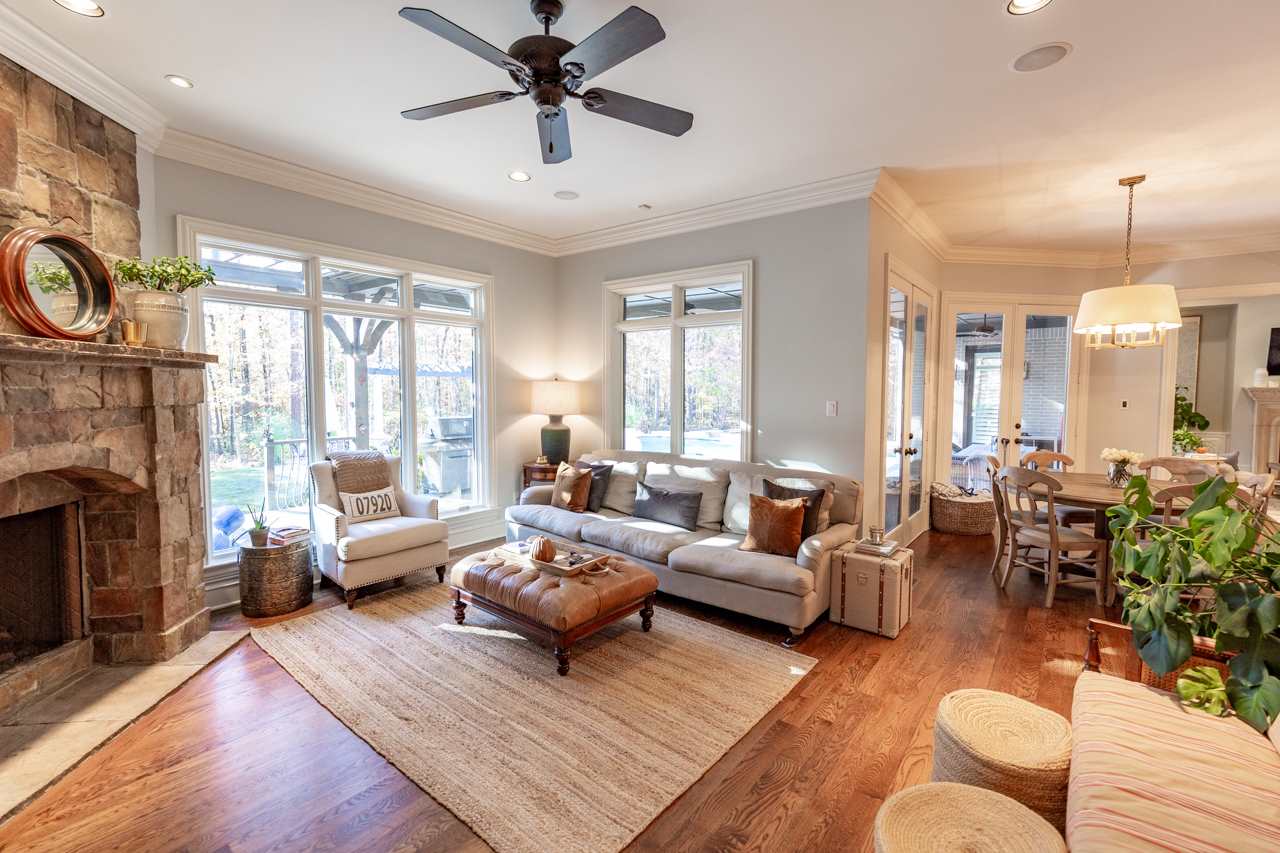 CHENAL VALLEY SOLOGNE CIRCLE - Residential