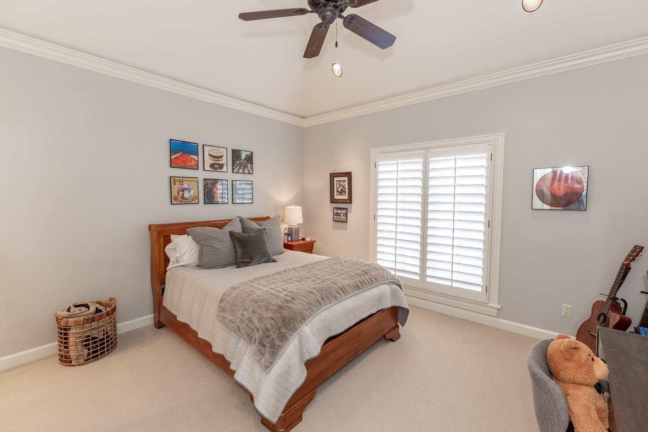 CHENAL VALLEY SOLOGNE CIRCLE - Residential