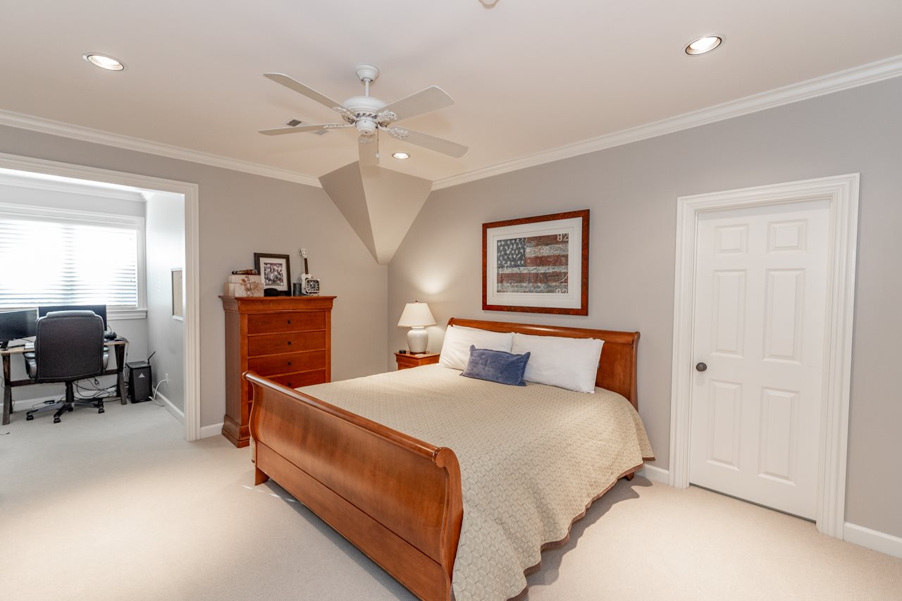 CHENAL VALLEY SOLOGNE CIRCLE - Residential