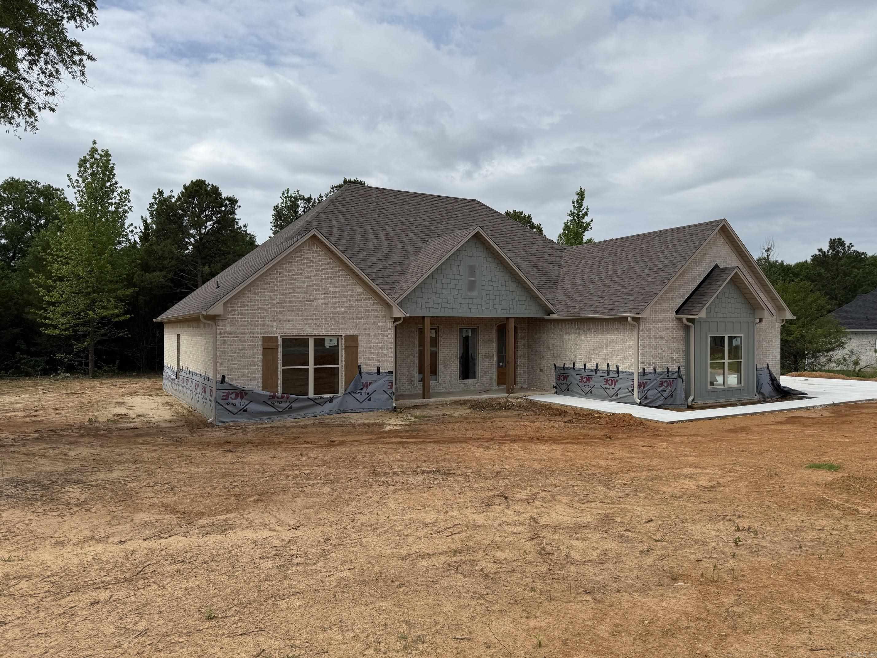 COYOTE RIDGE - Residential