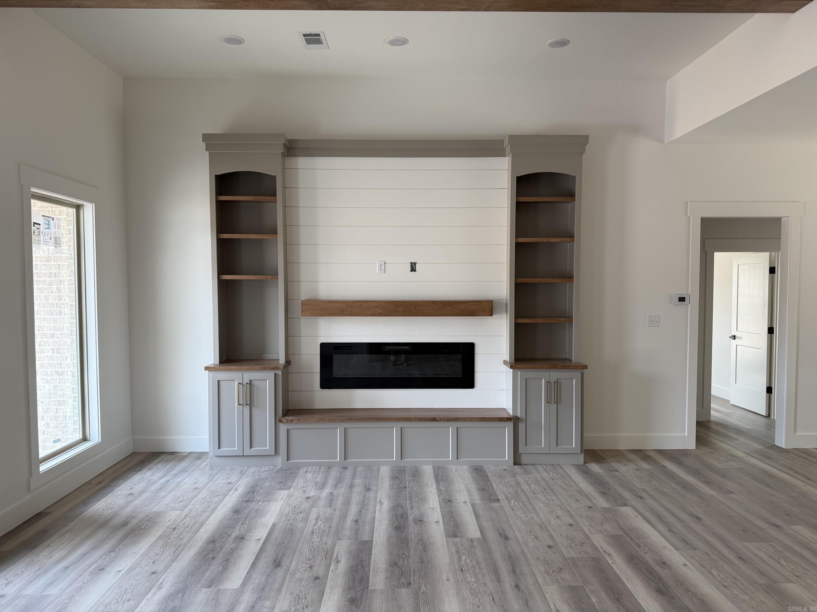 COYOTE RIDGE - Residential