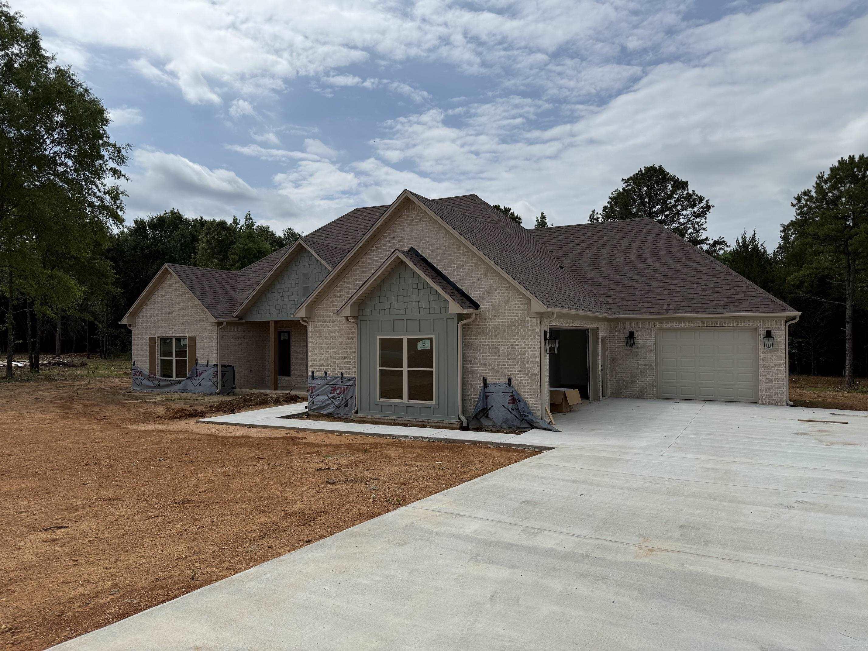 COYOTE RIDGE - Residential