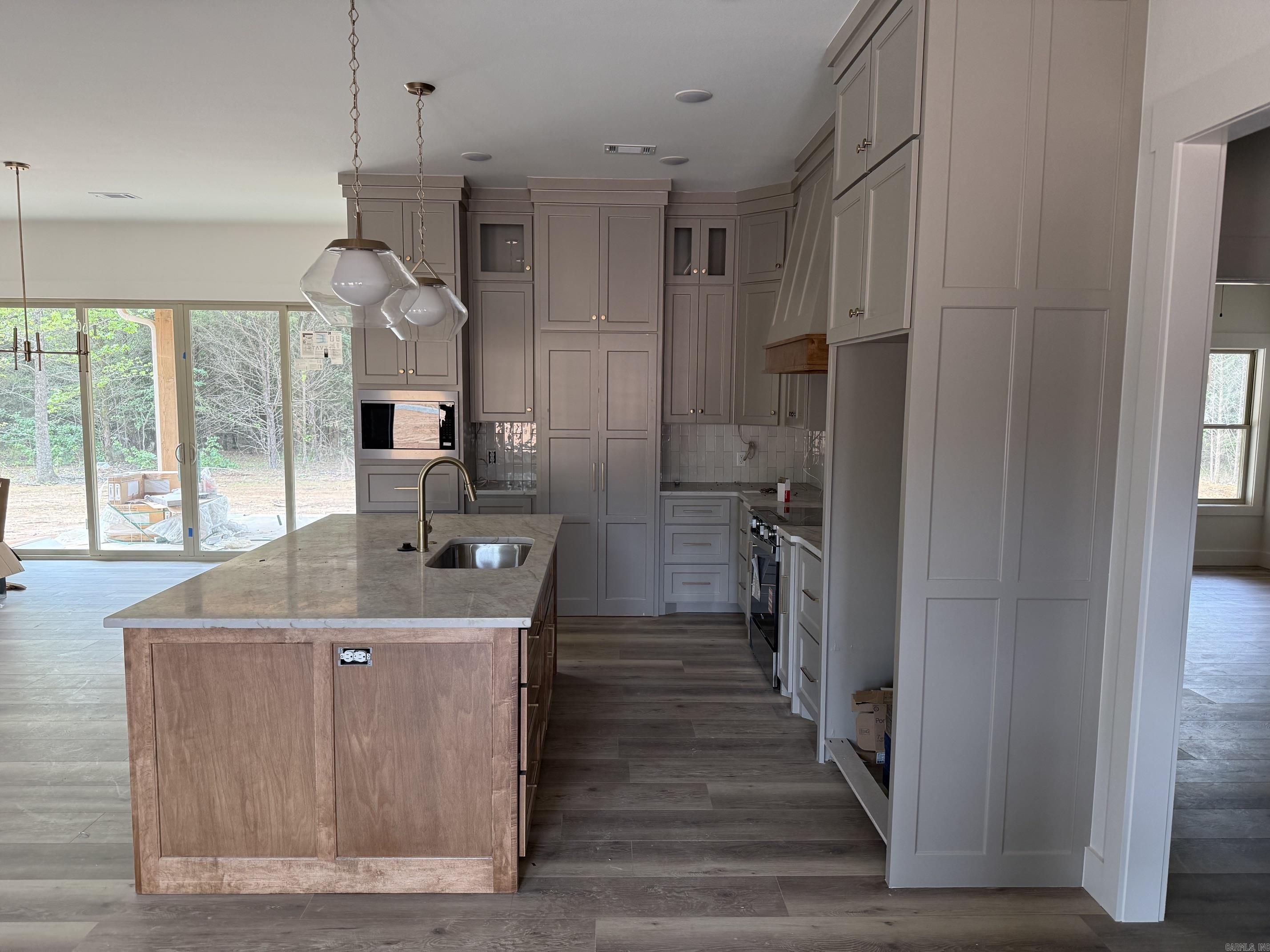 COYOTE RIDGE - Residential