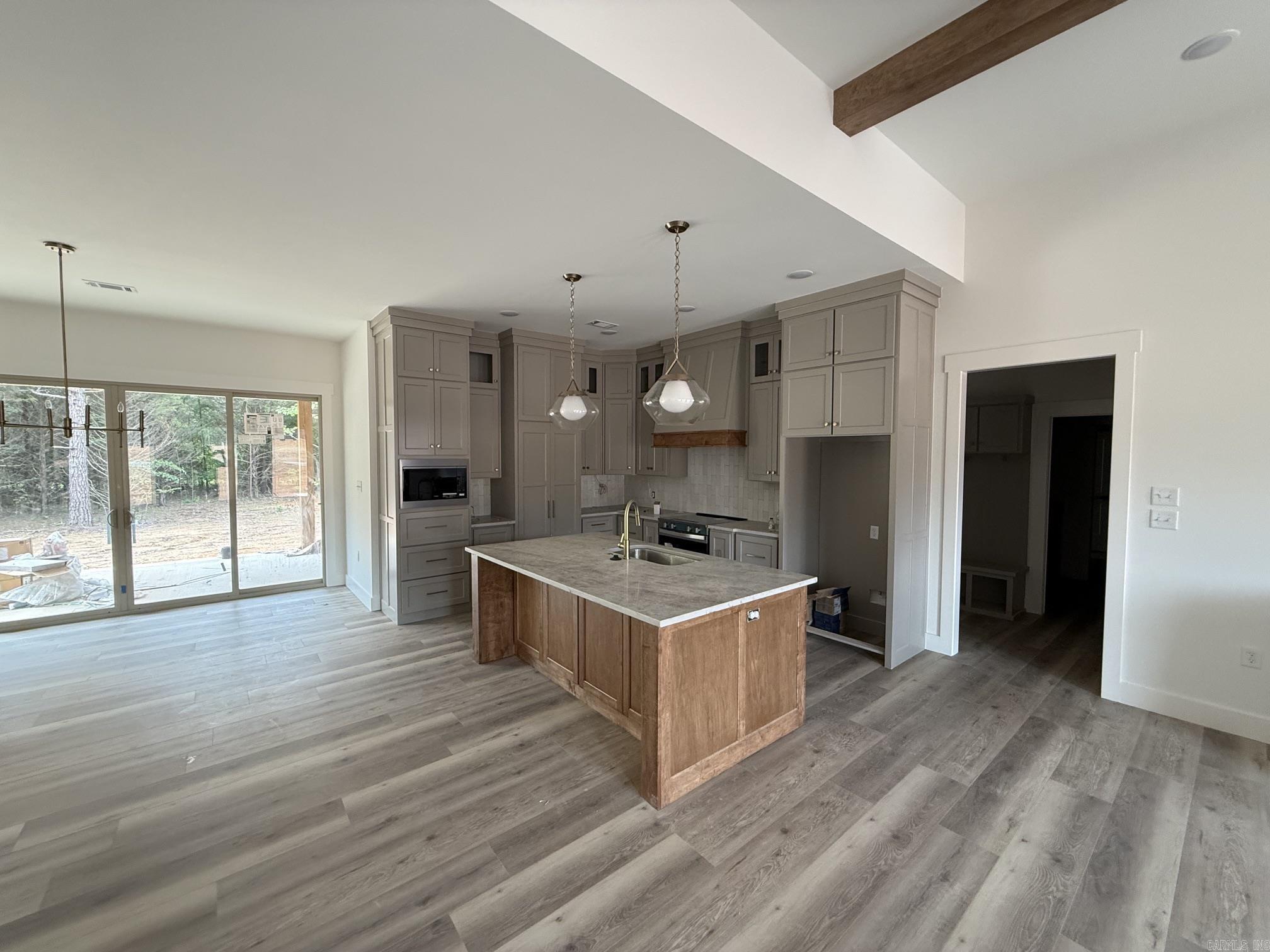 COYOTE RIDGE - Residential