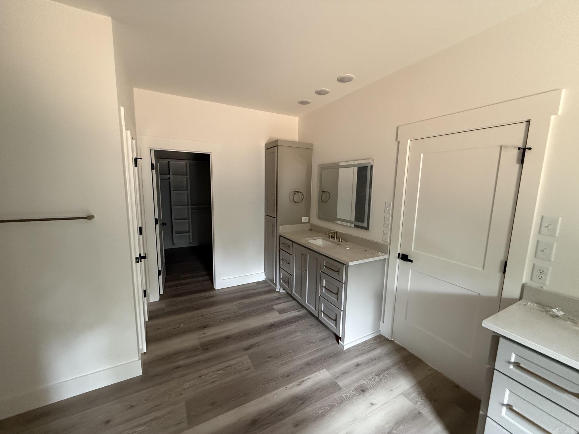 COYOTE RIDGE - Residential