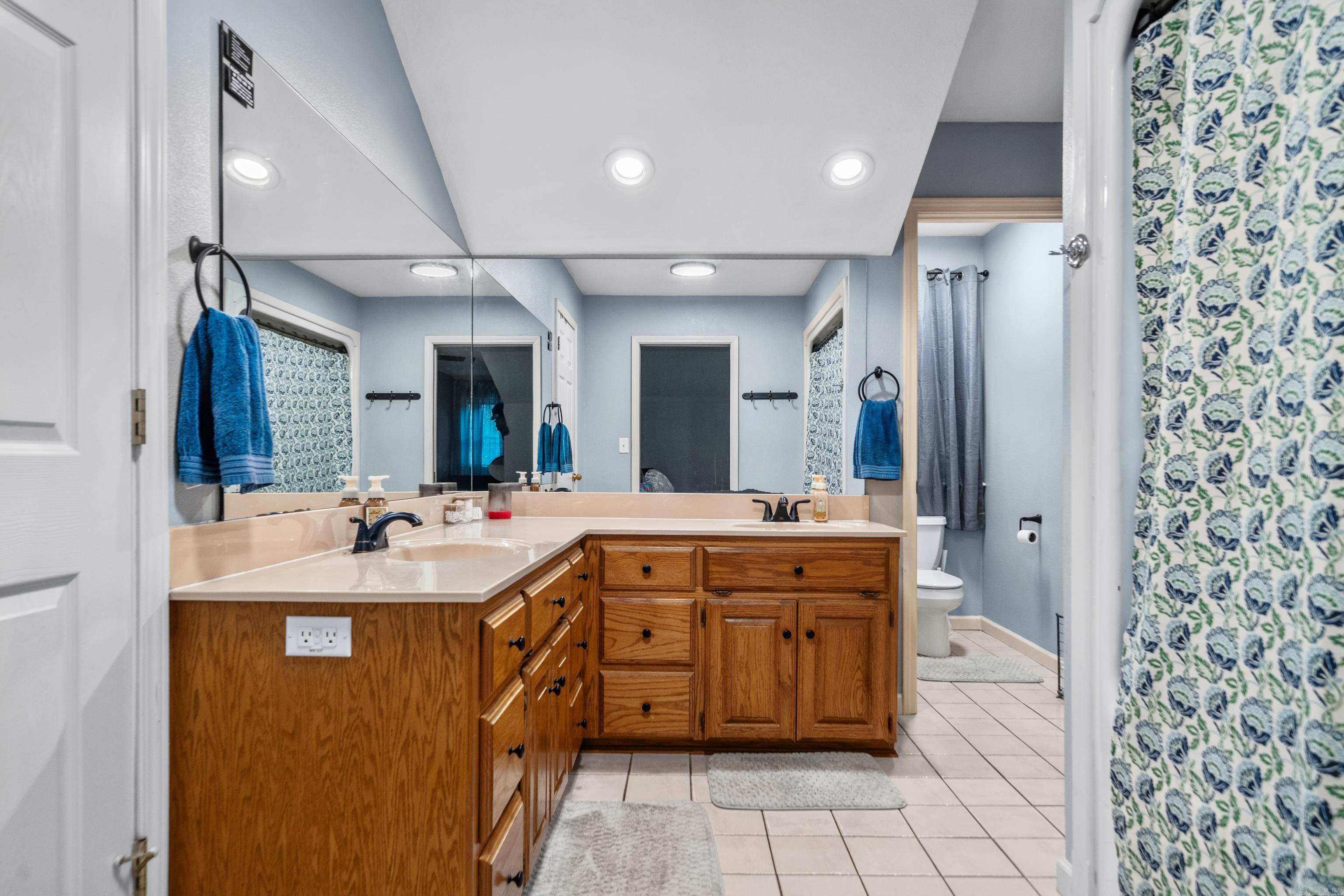 WALNUT VALLEY ESTATES - Residential