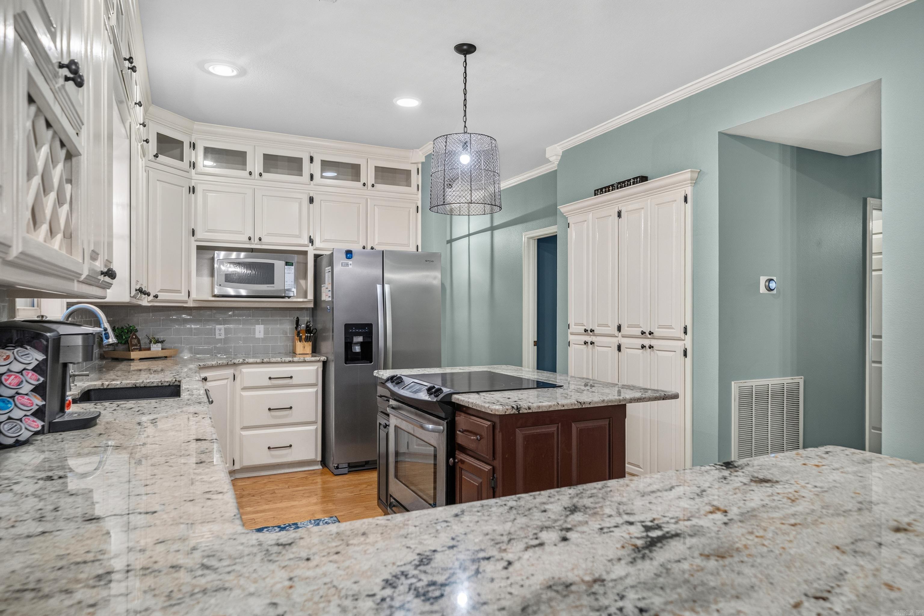 WALNUT VALLEY ESTATES - Residential