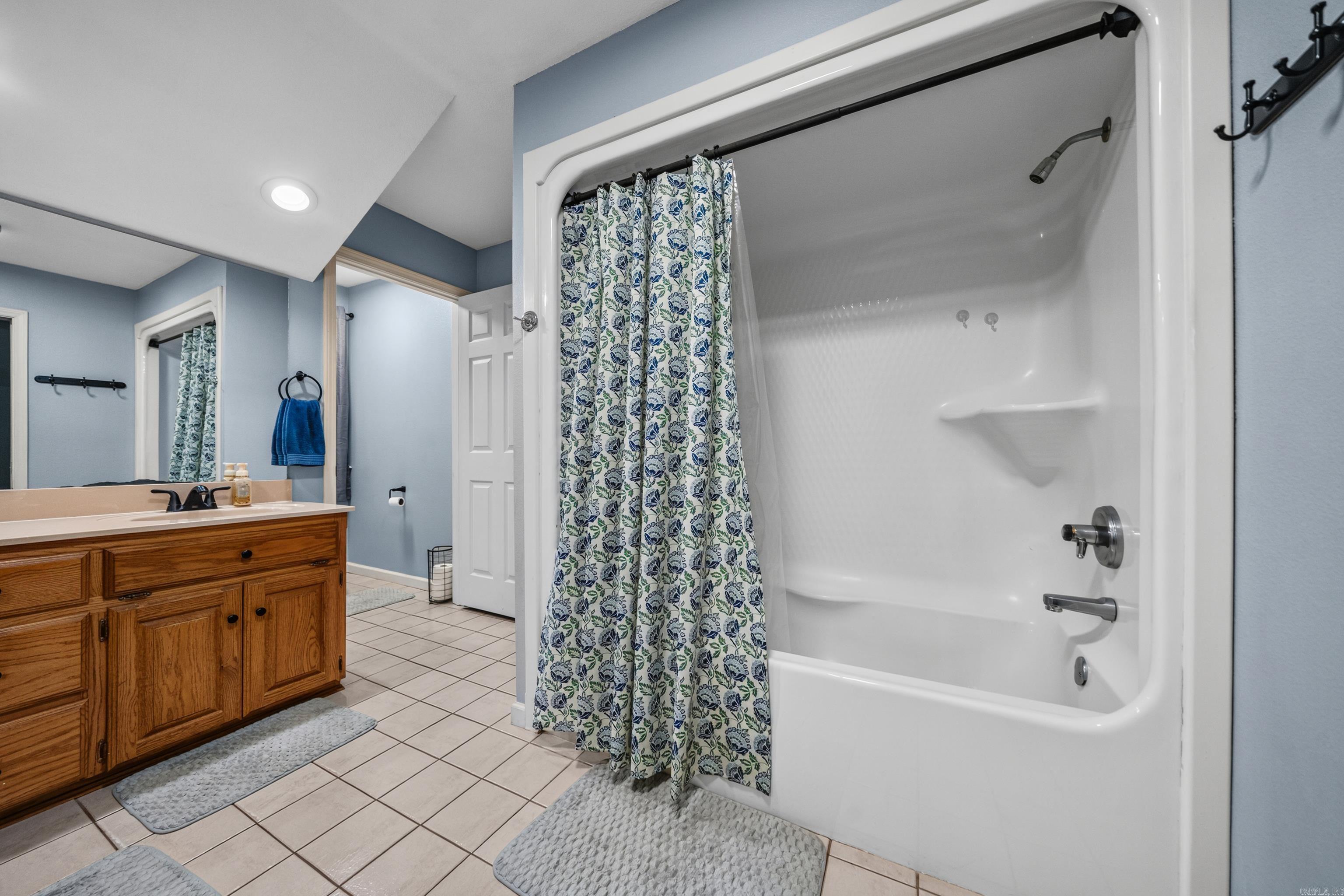 WALNUT VALLEY ESTATES - Residential