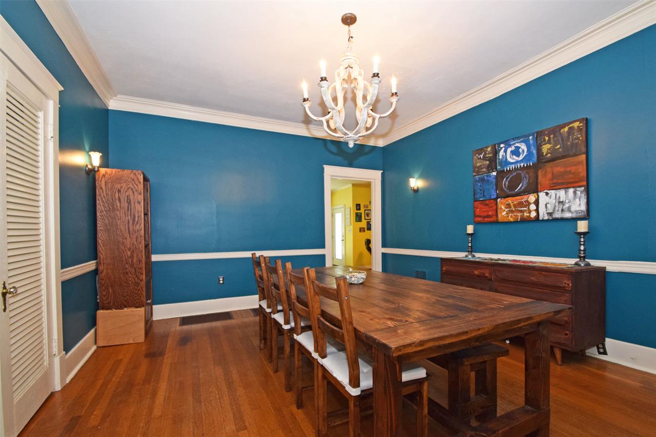 Weldon E Wrights - Residential