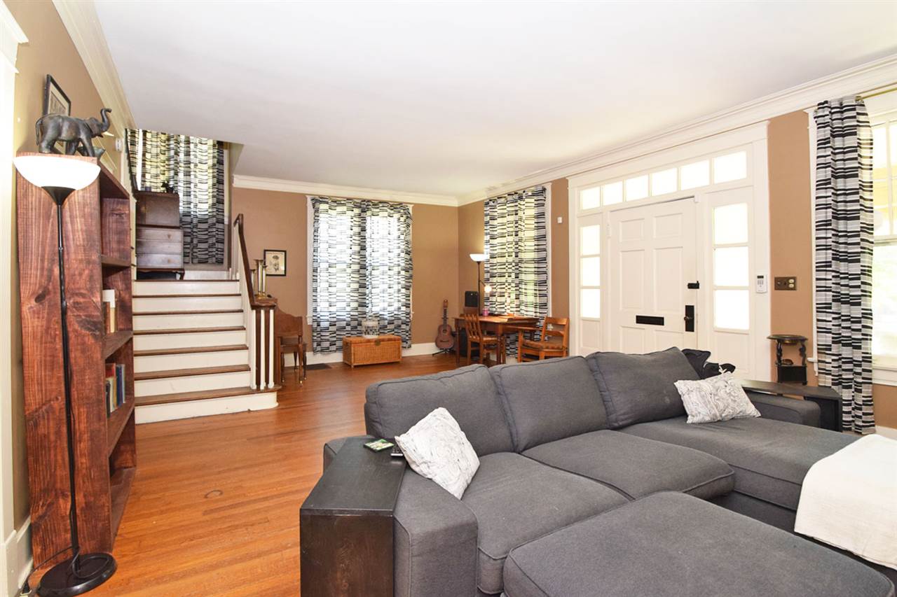 Weldon E Wrights - Residential