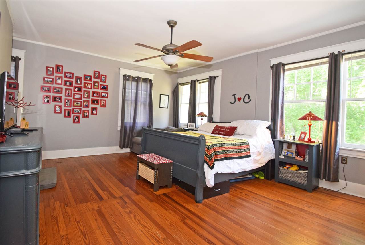 Weldon E Wrights - Residential