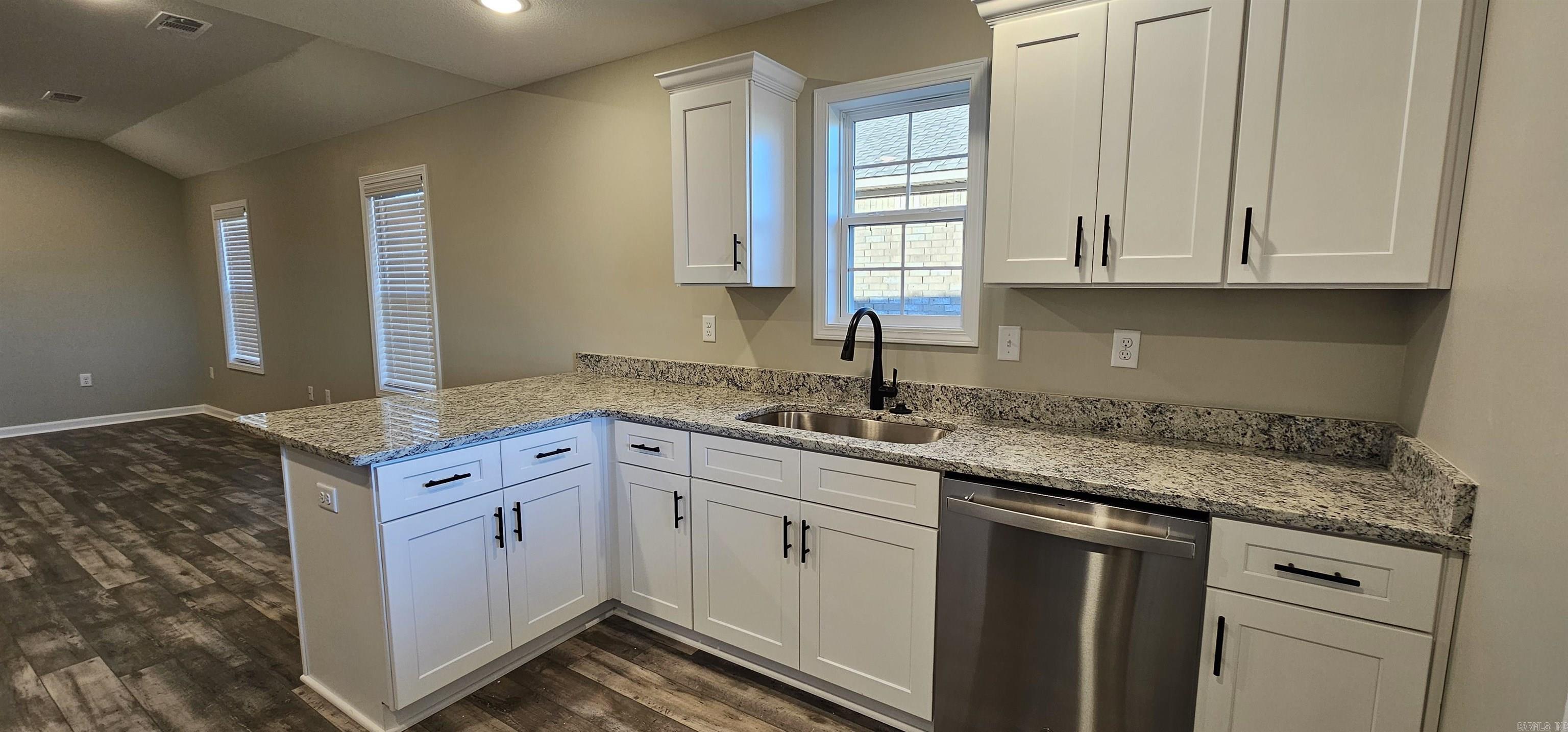 BROOKSHIRE PLACE - Residential Lease