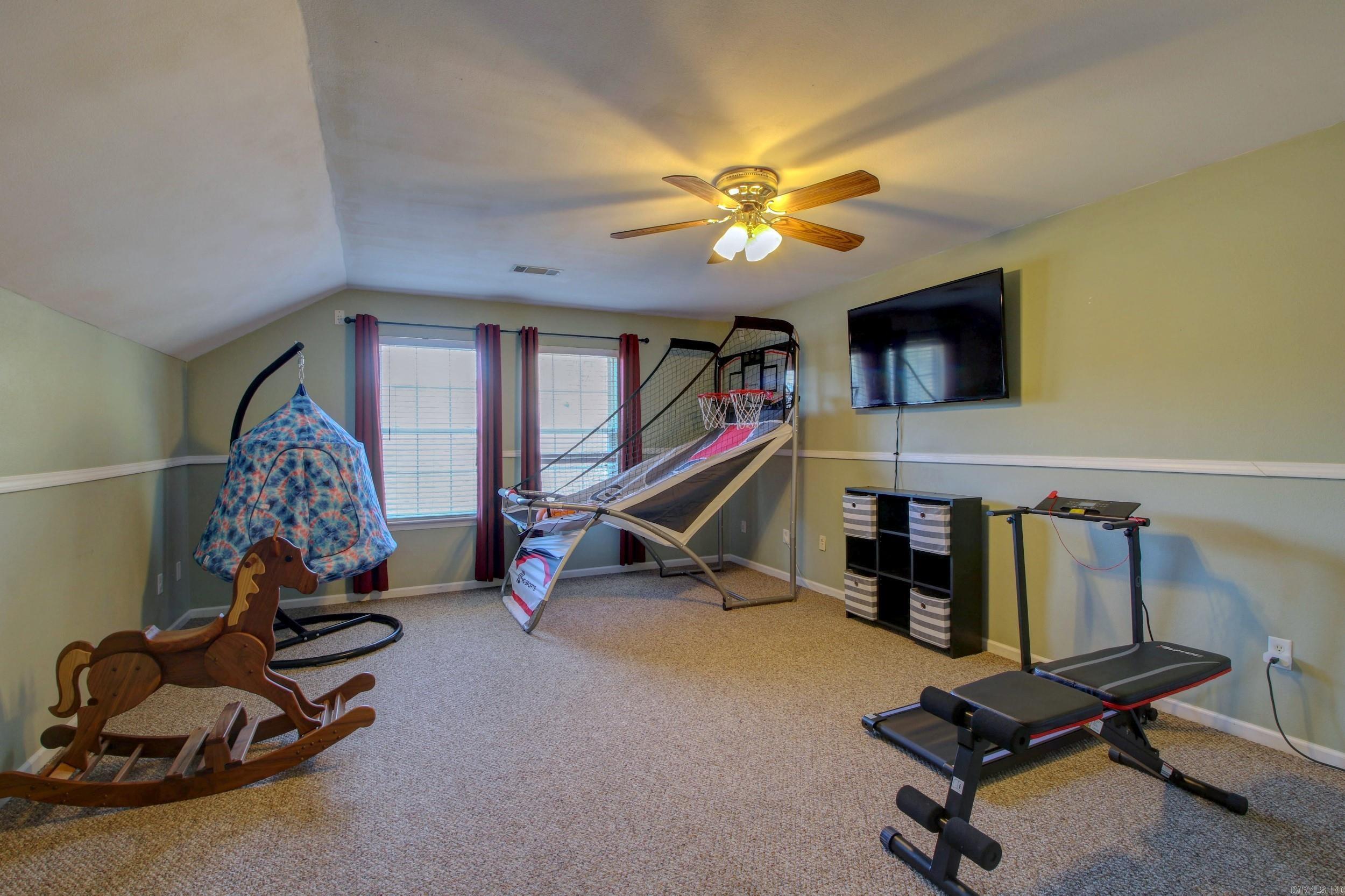 HARTFORD HILLS - Residential