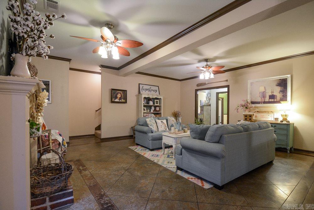 MEADOWLAKE - Residential